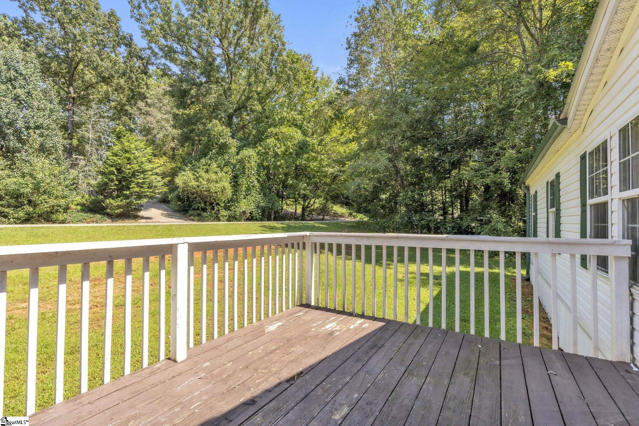 121 Breezewood Drive Westminster, SC 29693