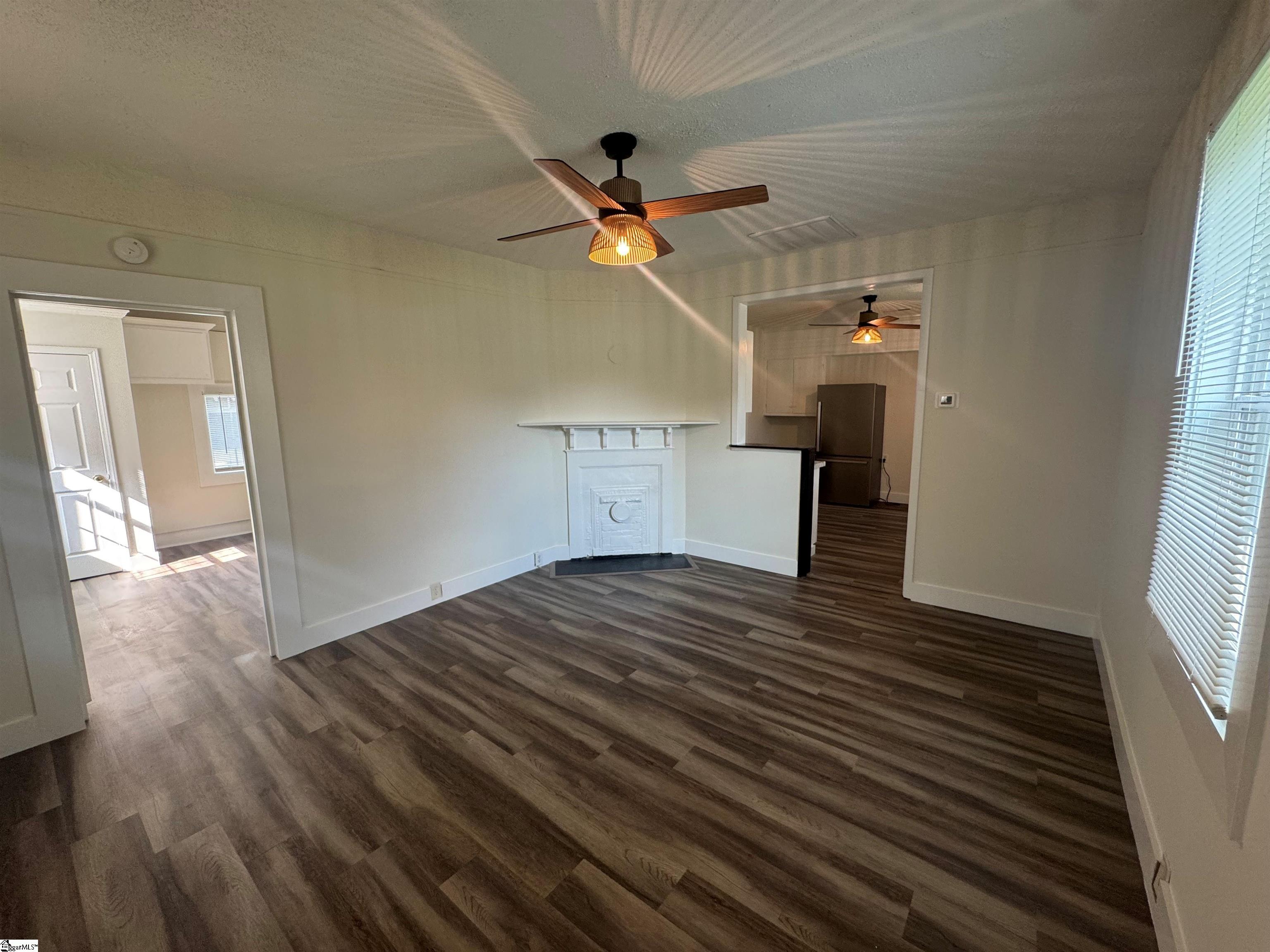 18 8th Avenue Greenville, SC 29611