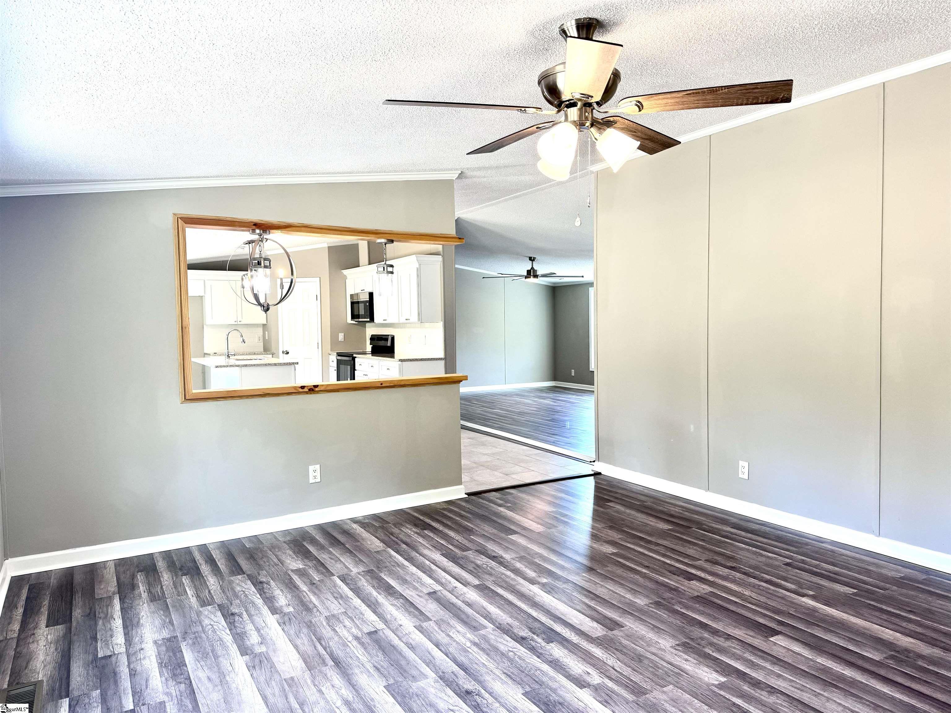 180 Old Bear Creek Road Chesnee, SC 29323