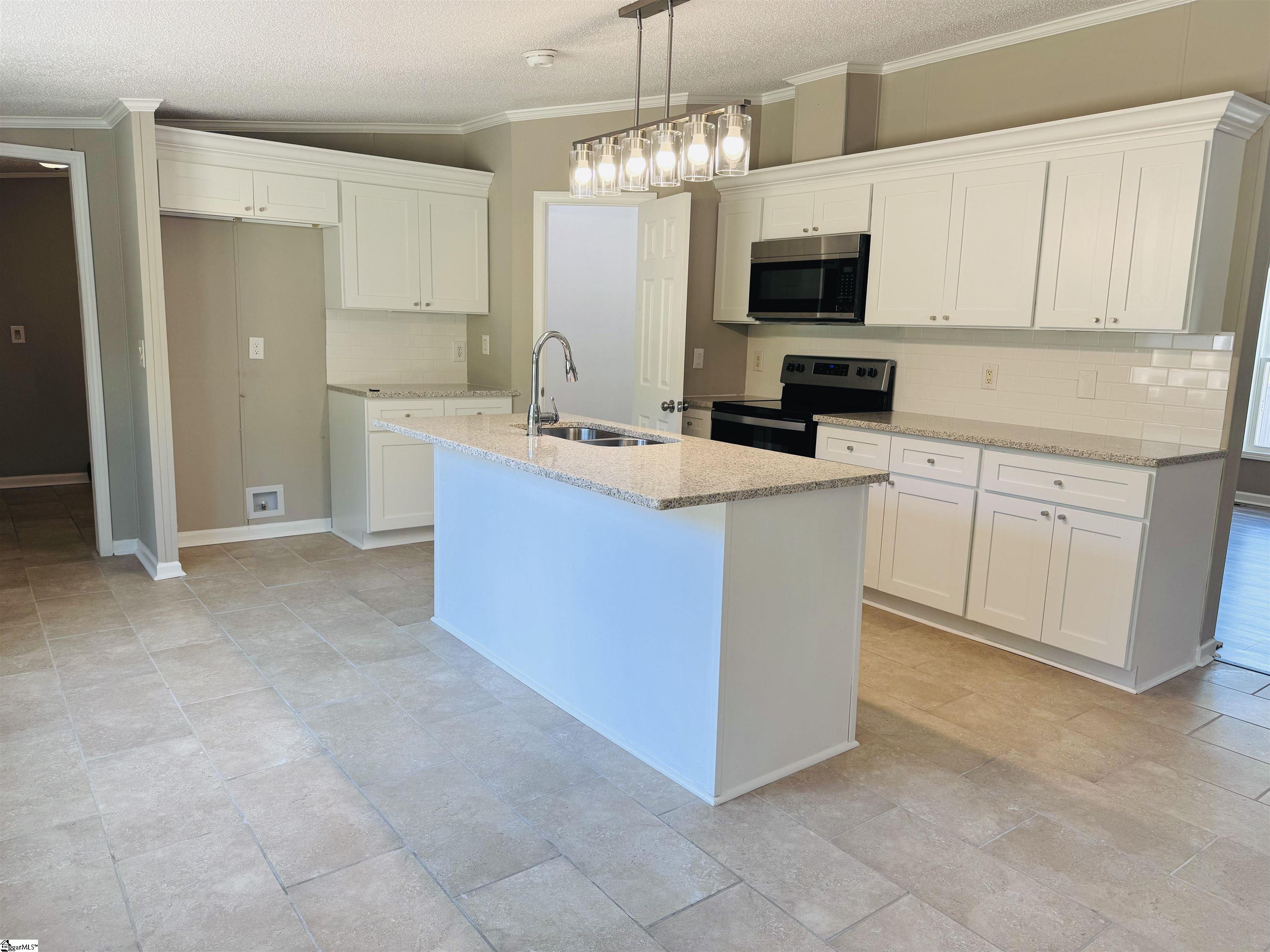 180 Old Bear Creek Road Chesnee, SC 29323