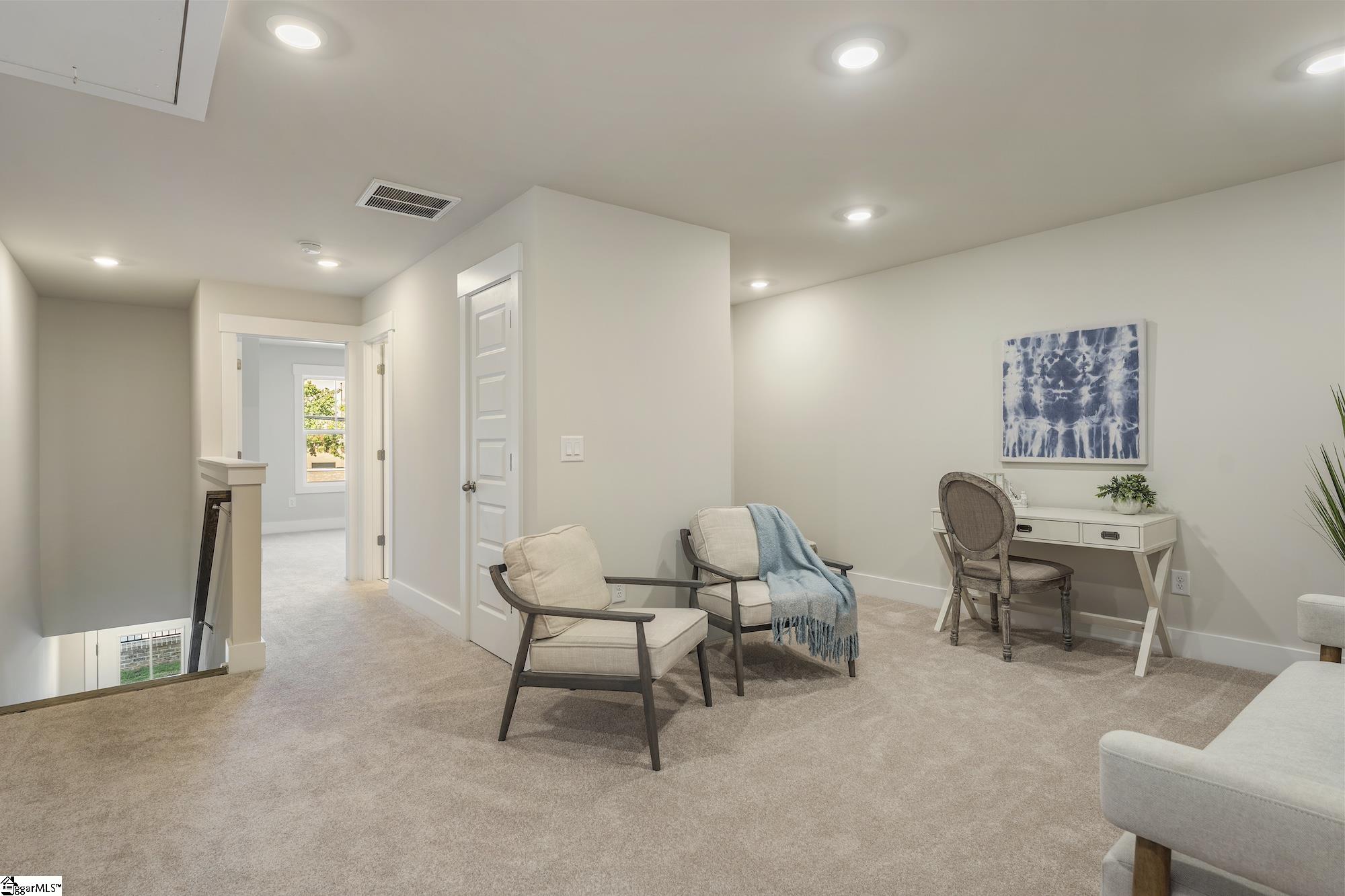 1194 N Pleasantburg Drive Greenville, SC 29607