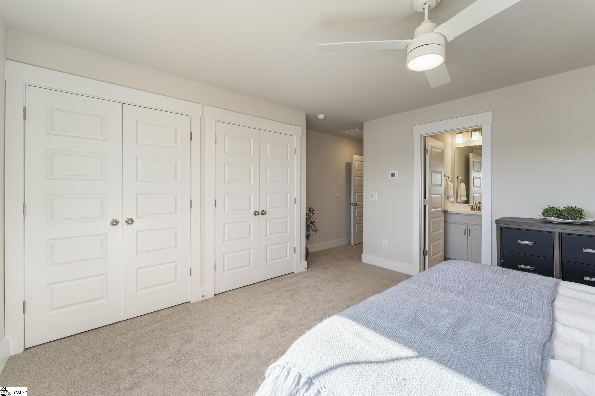 1194 N Pleasantburg Drive Greenville, SC 29607