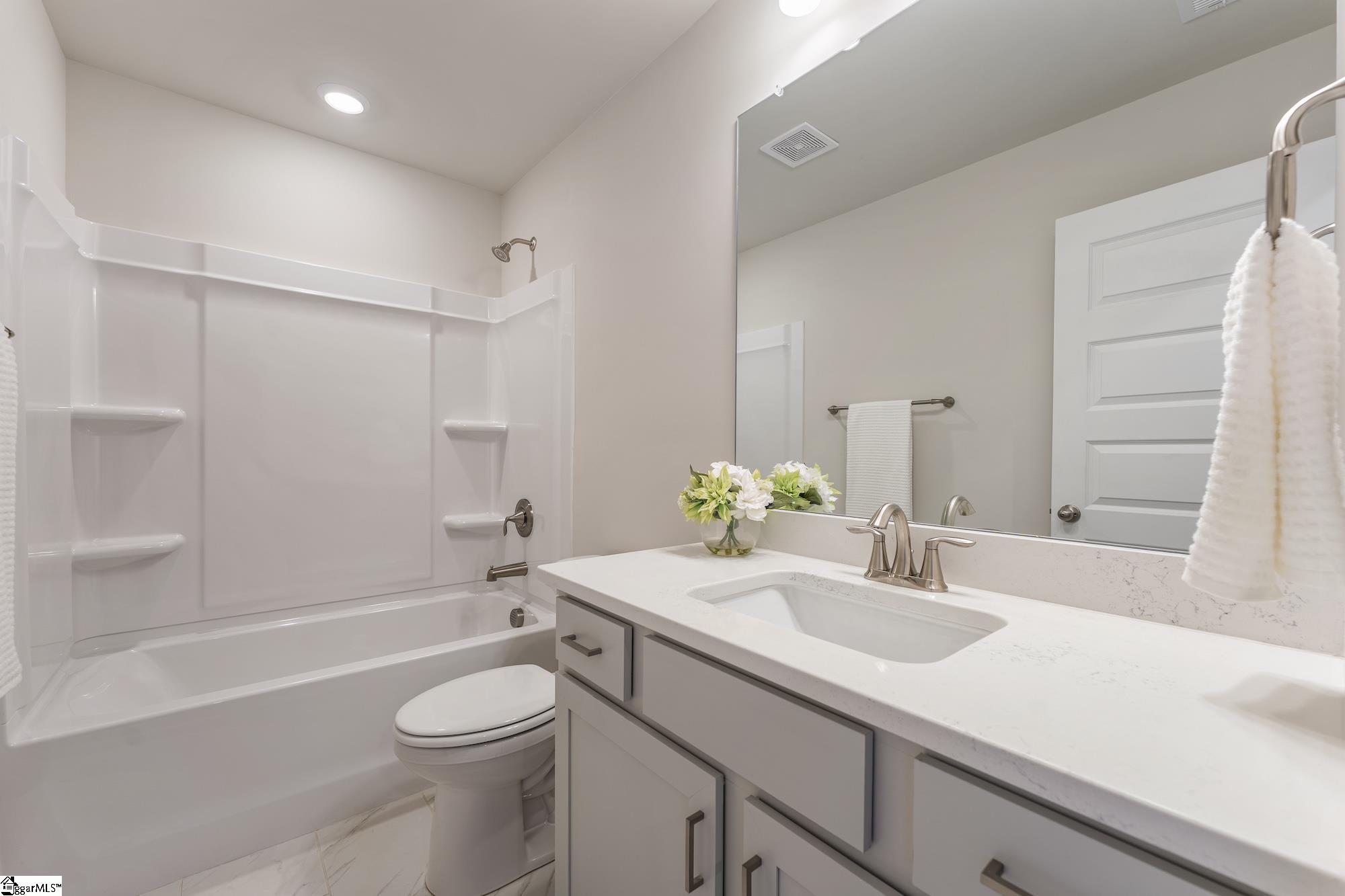 1194 N Pleasantburg Drive Greenville, SC 29607