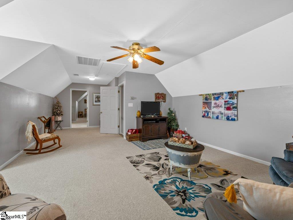 6 Carolina Oaks Drive Chesnee, SC 29323