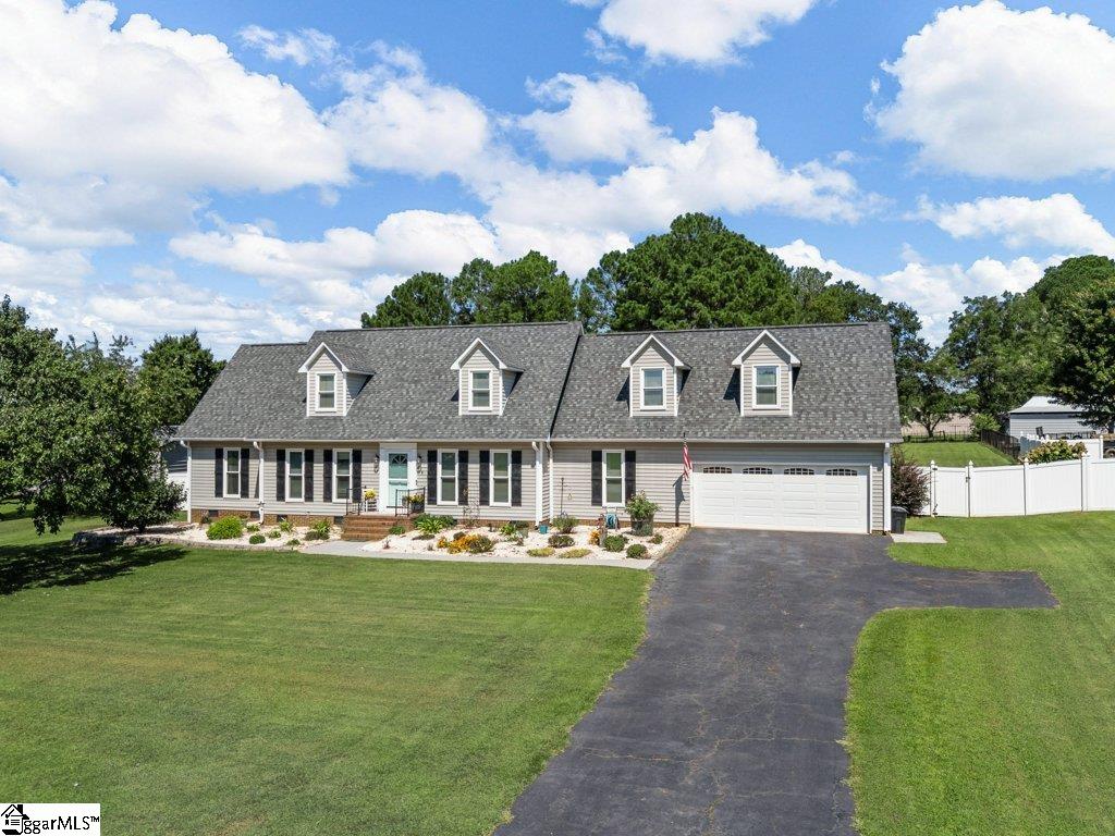 6 Carolina Oaks Drive Chesnee, SC 29323