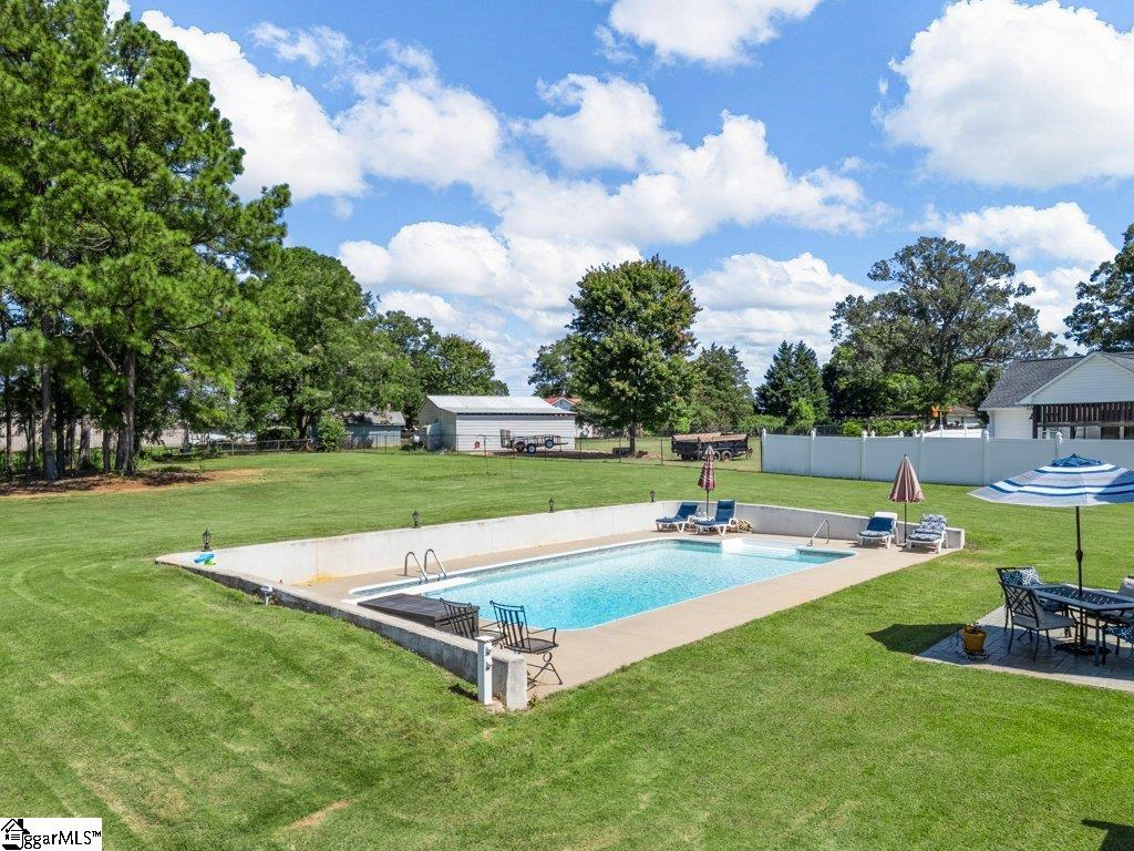 6 Carolina Oaks Drive Chesnee, SC 29323