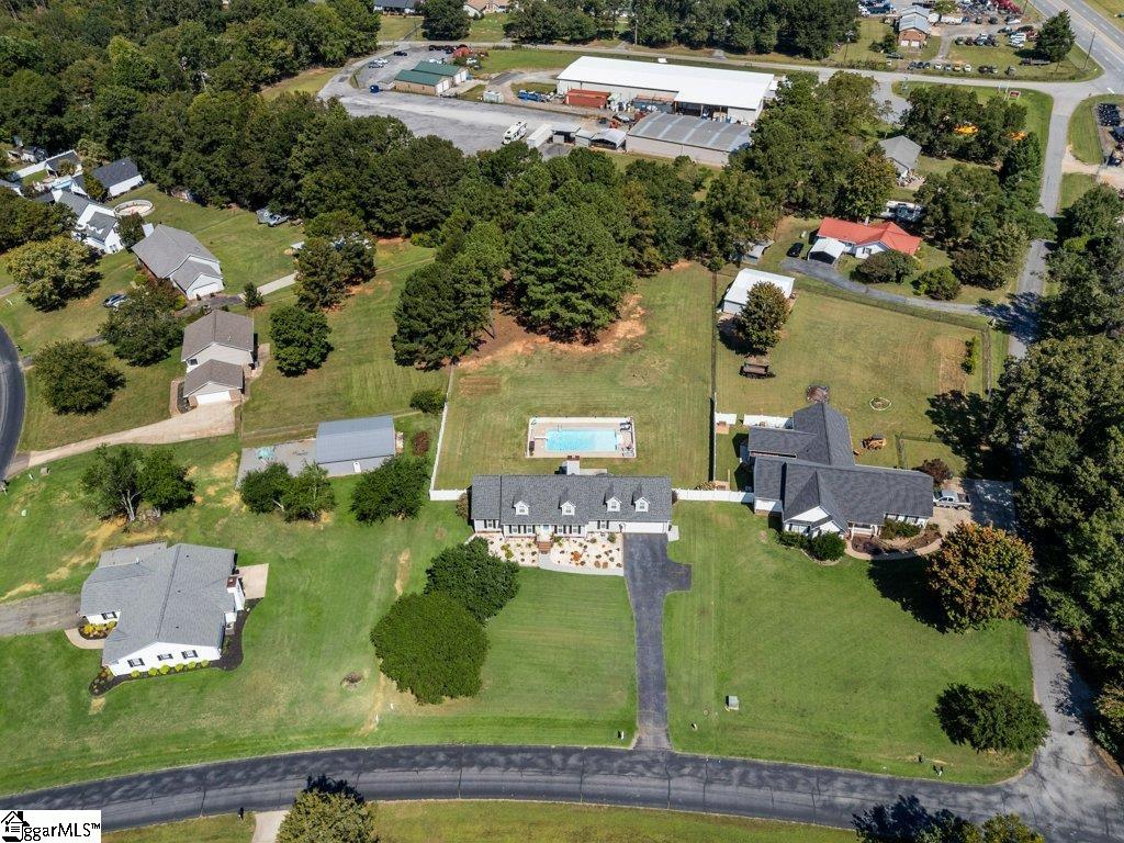6 Carolina Oaks Drive Chesnee, SC 29323