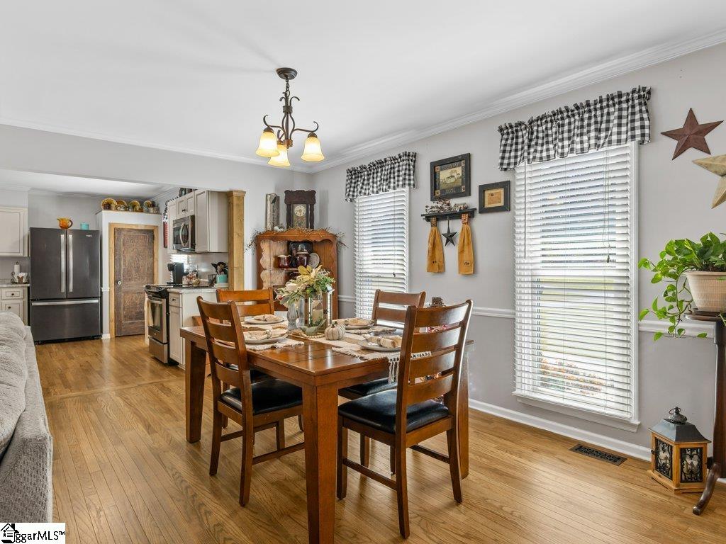 6 Carolina Oaks Drive Chesnee, SC 29323