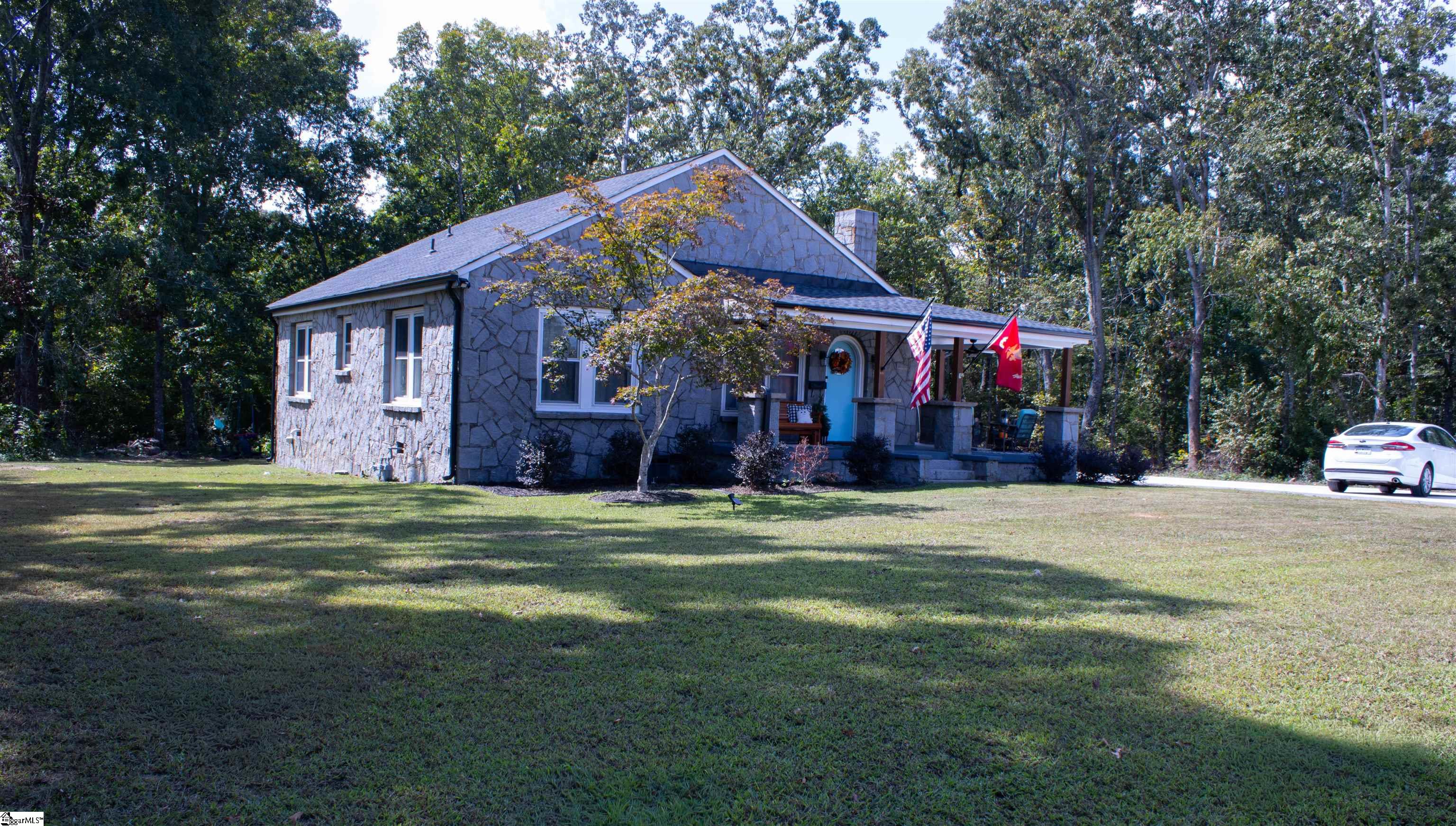 5803 W Highway 76 W Laurens, SC 29360