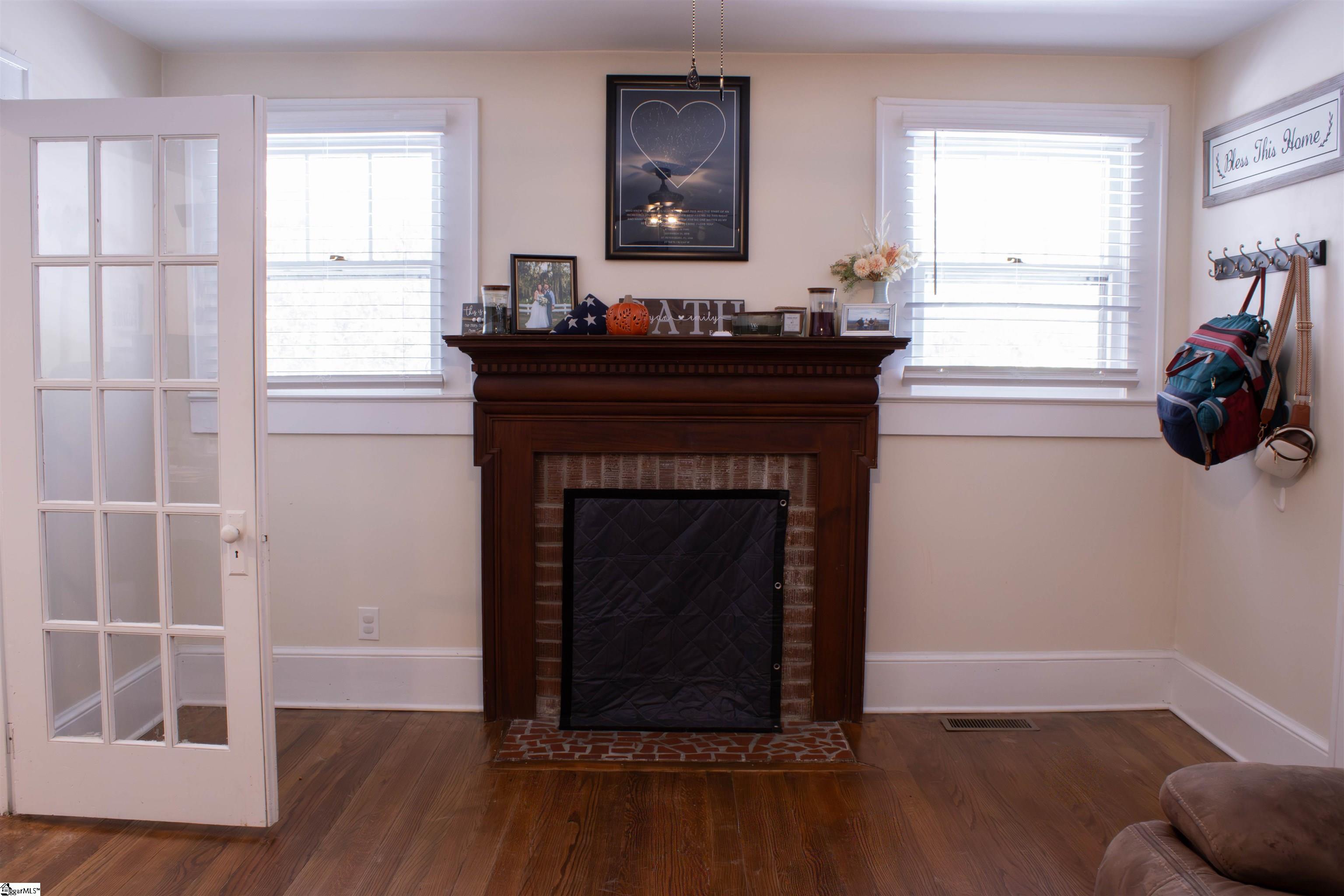 5803 W Highway 76 W Laurens, SC 29360