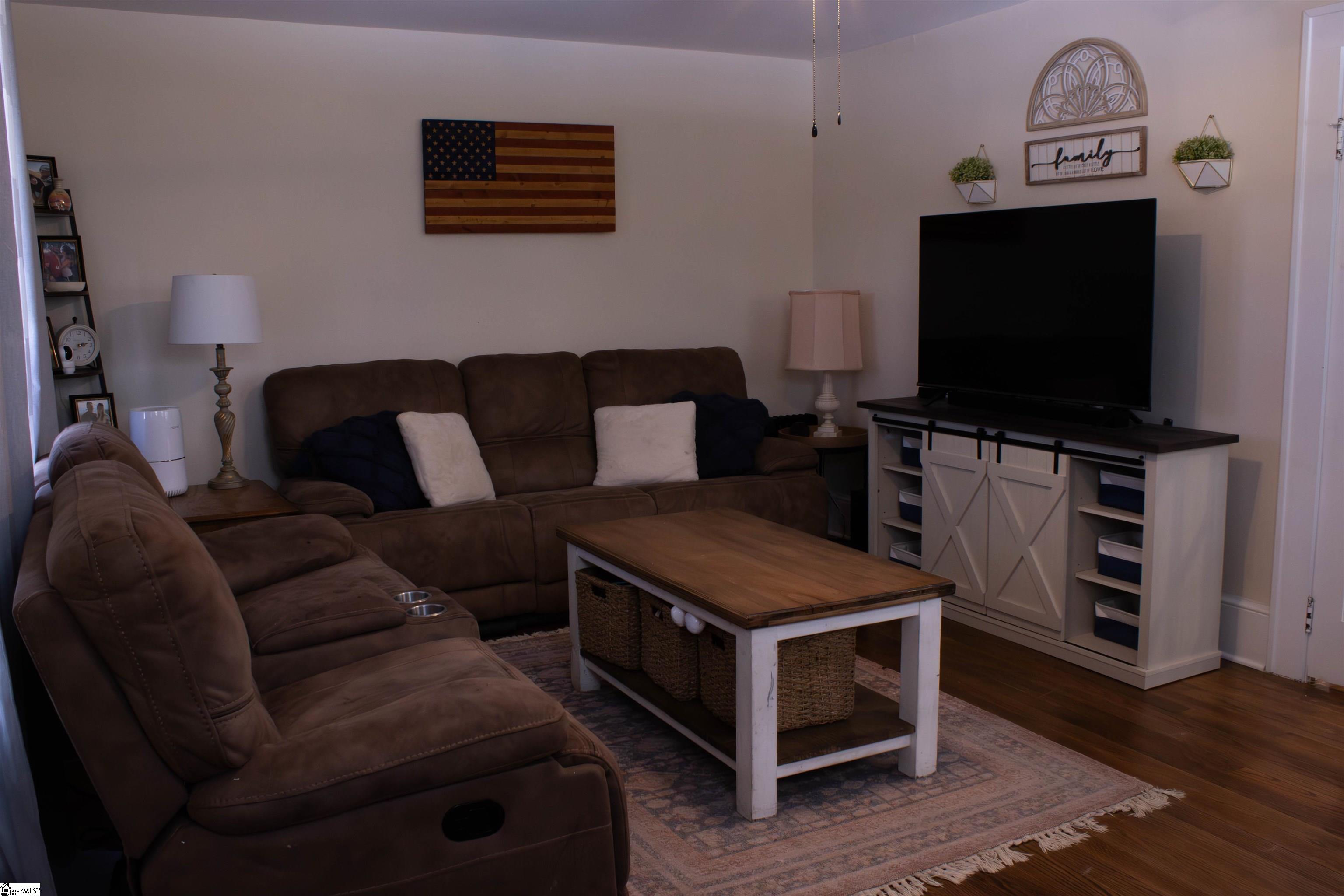 5803 W Highway 76 W Laurens, SC 29360