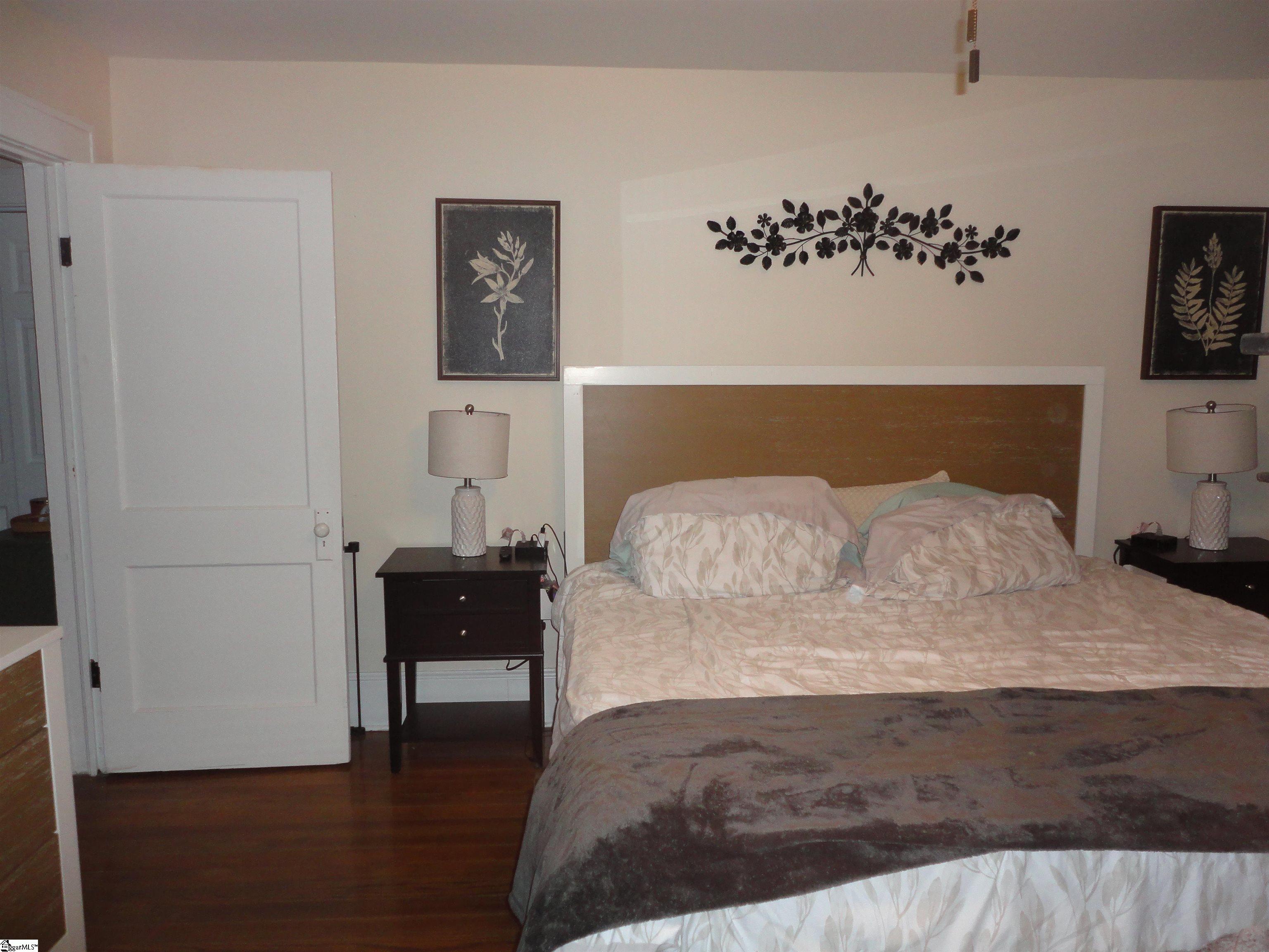 5803 W Highway 76 W Laurens, SC 29360
