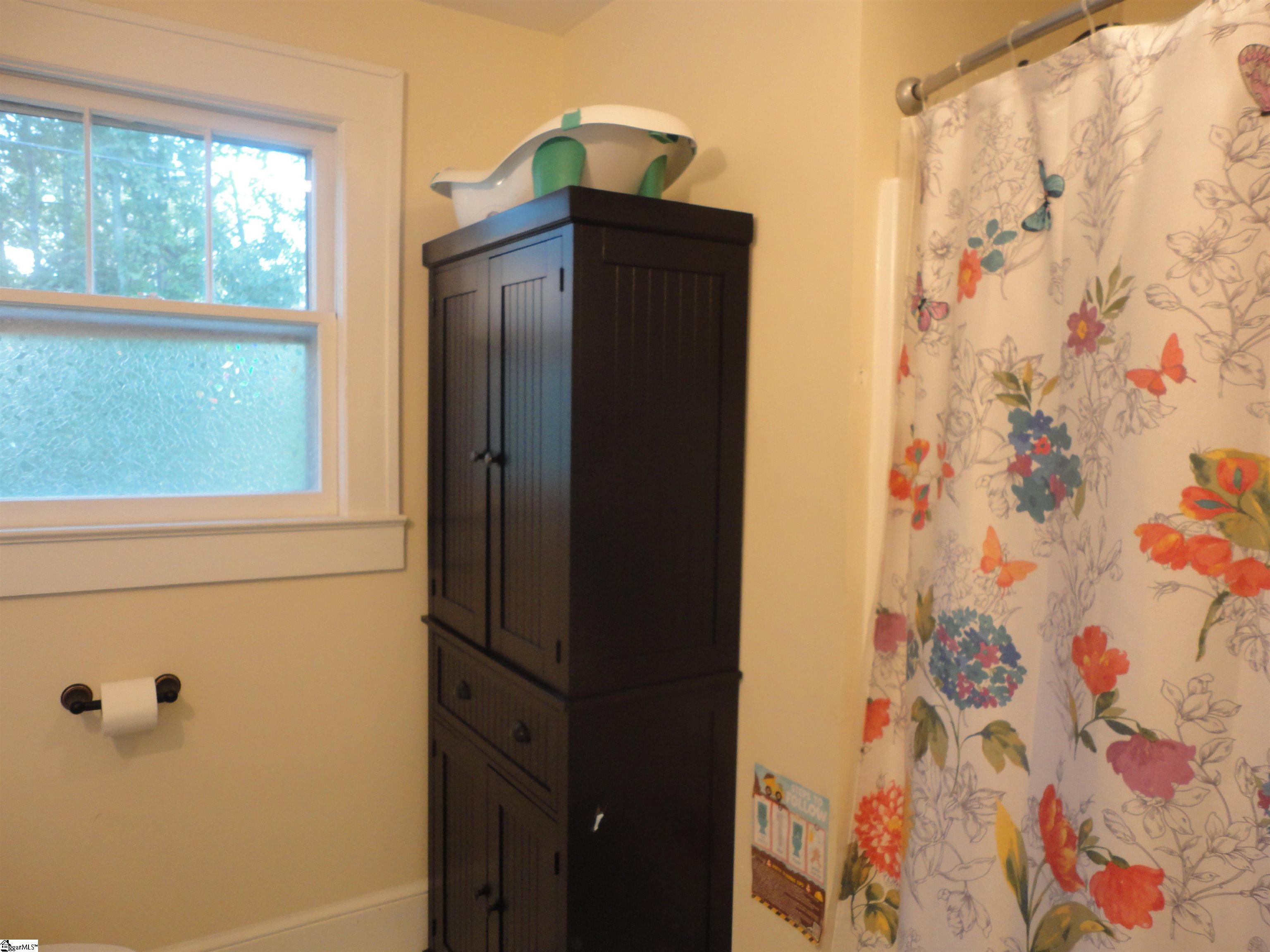 5803 W Highway 76 W Laurens, SC 29360