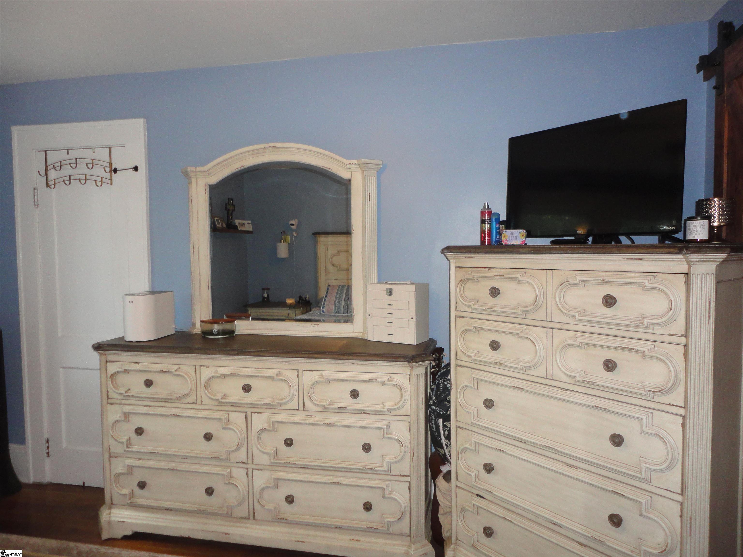 5803 W Highway 76 W Laurens, SC 29360