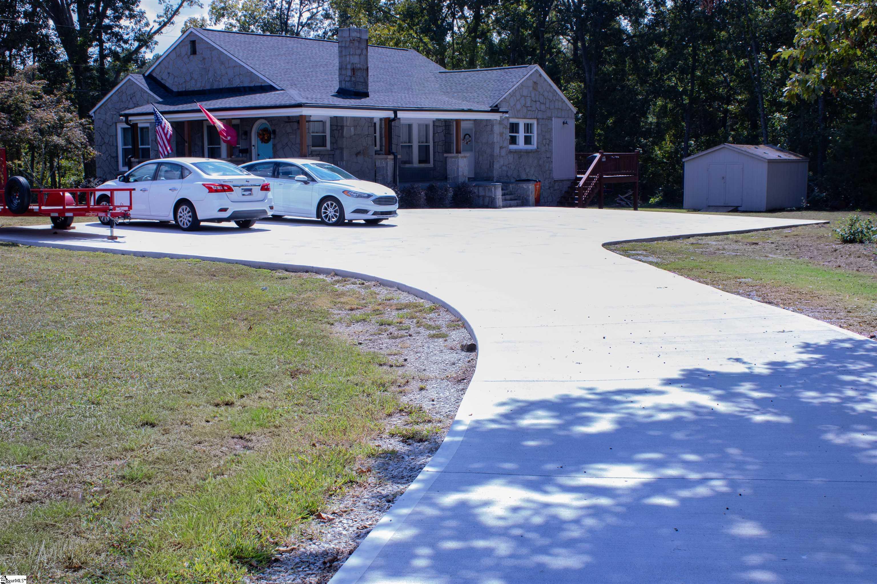 5803 W Highway 76 W Laurens, SC 29360