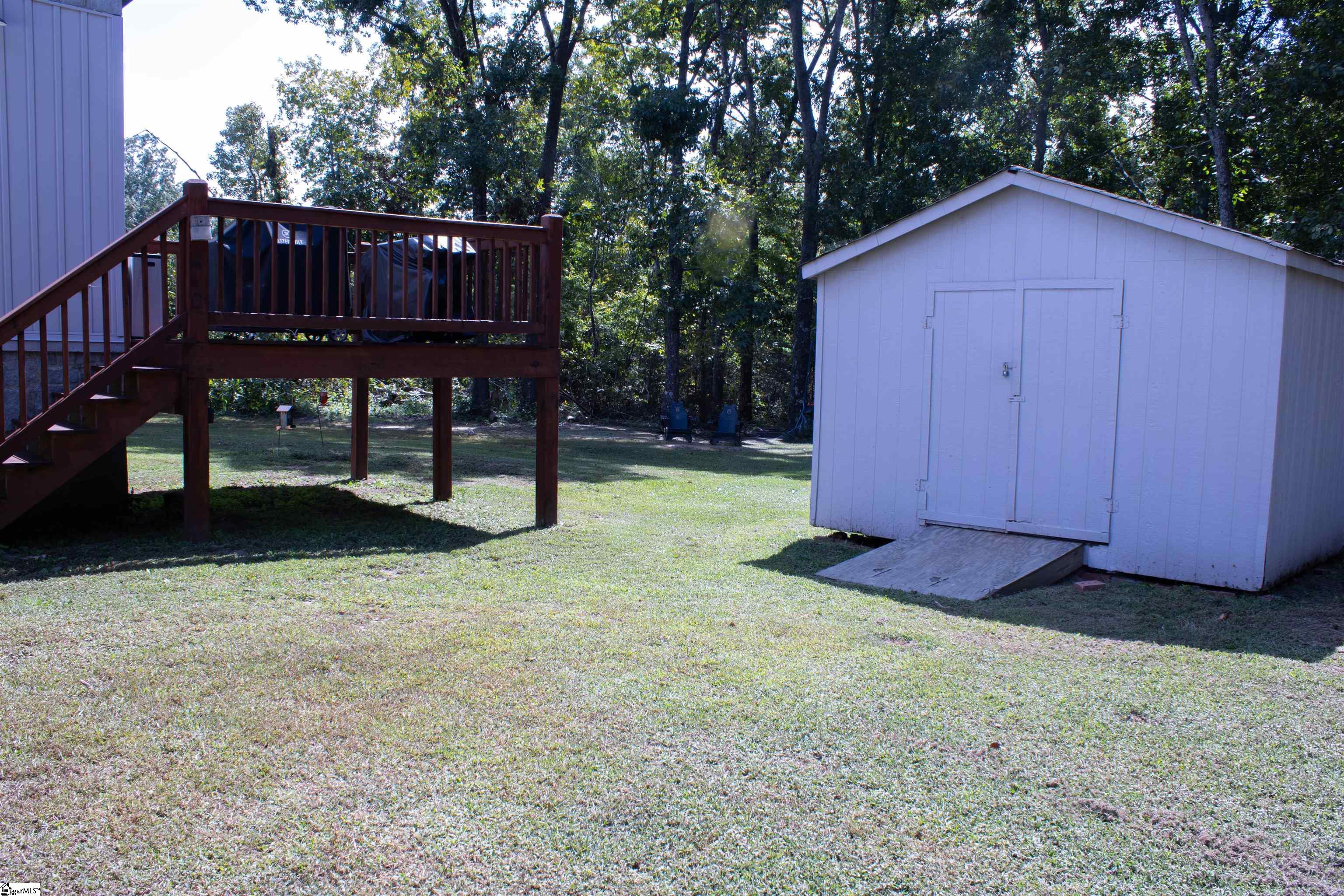5803 W Highway 76 W Laurens, SC 29360