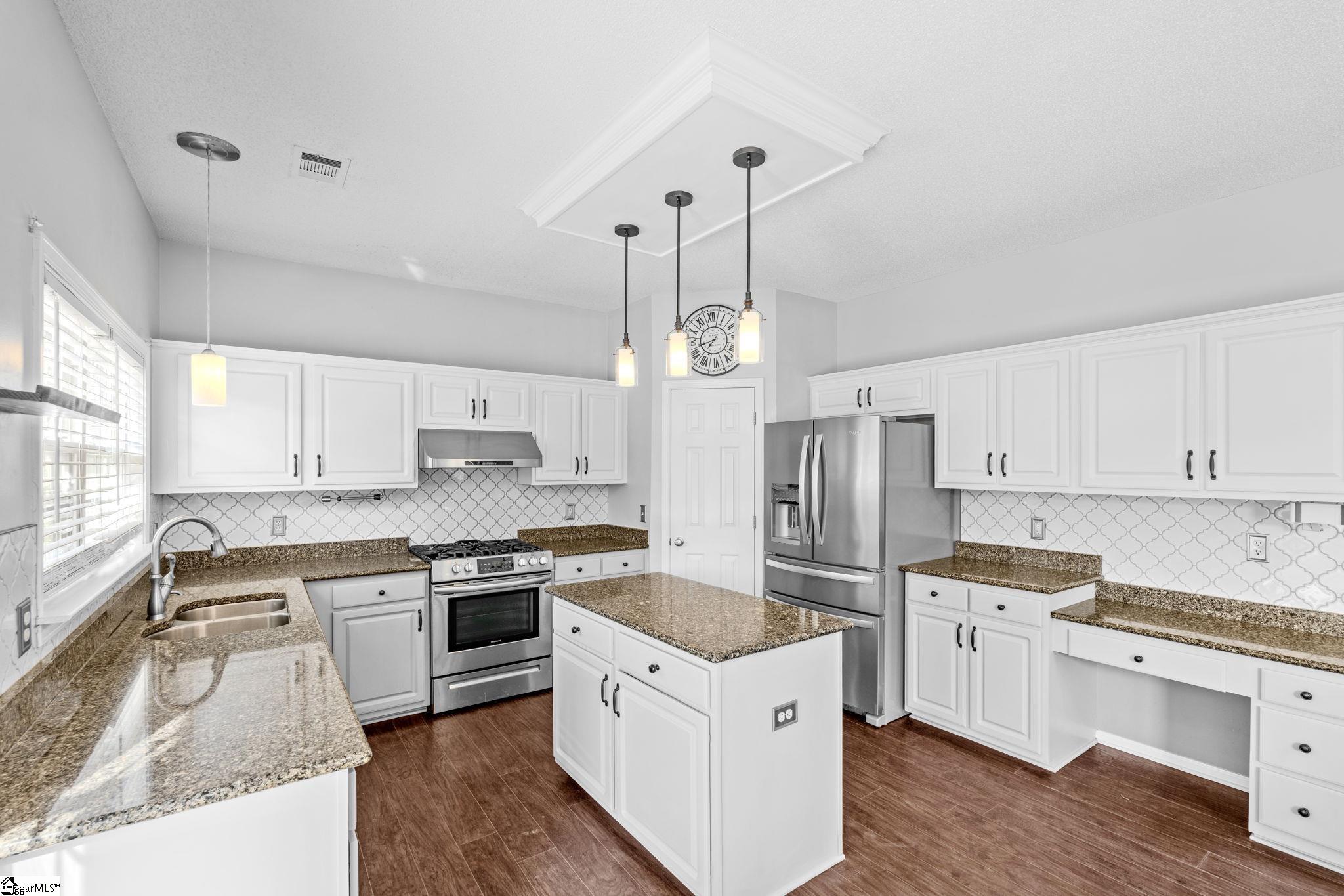 8 Breckenridge Court Greenville, SC 29615