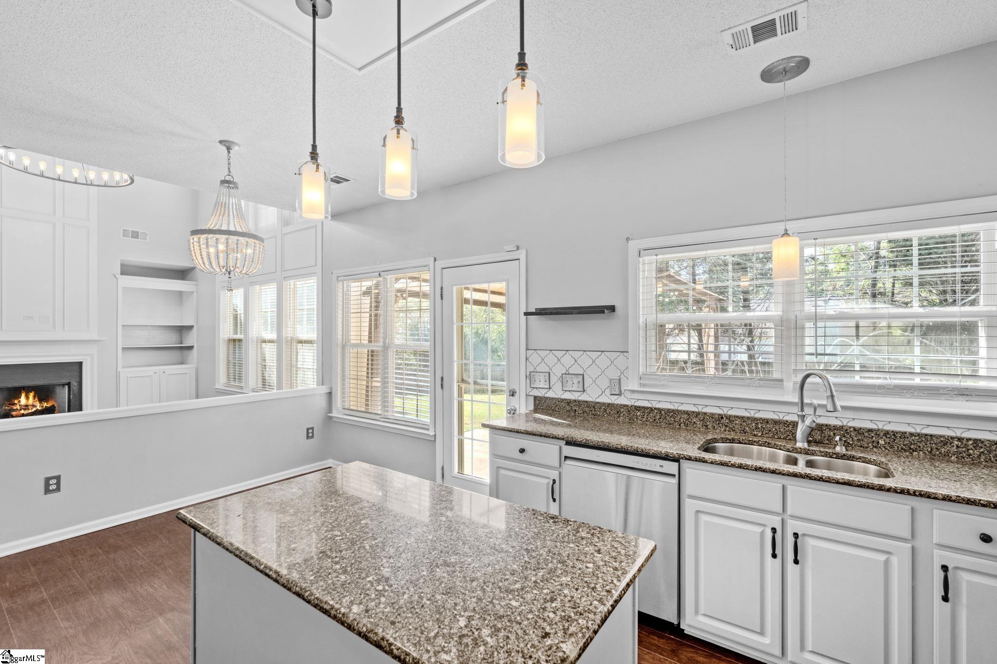8 Breckenridge Court Greenville, SC 29615