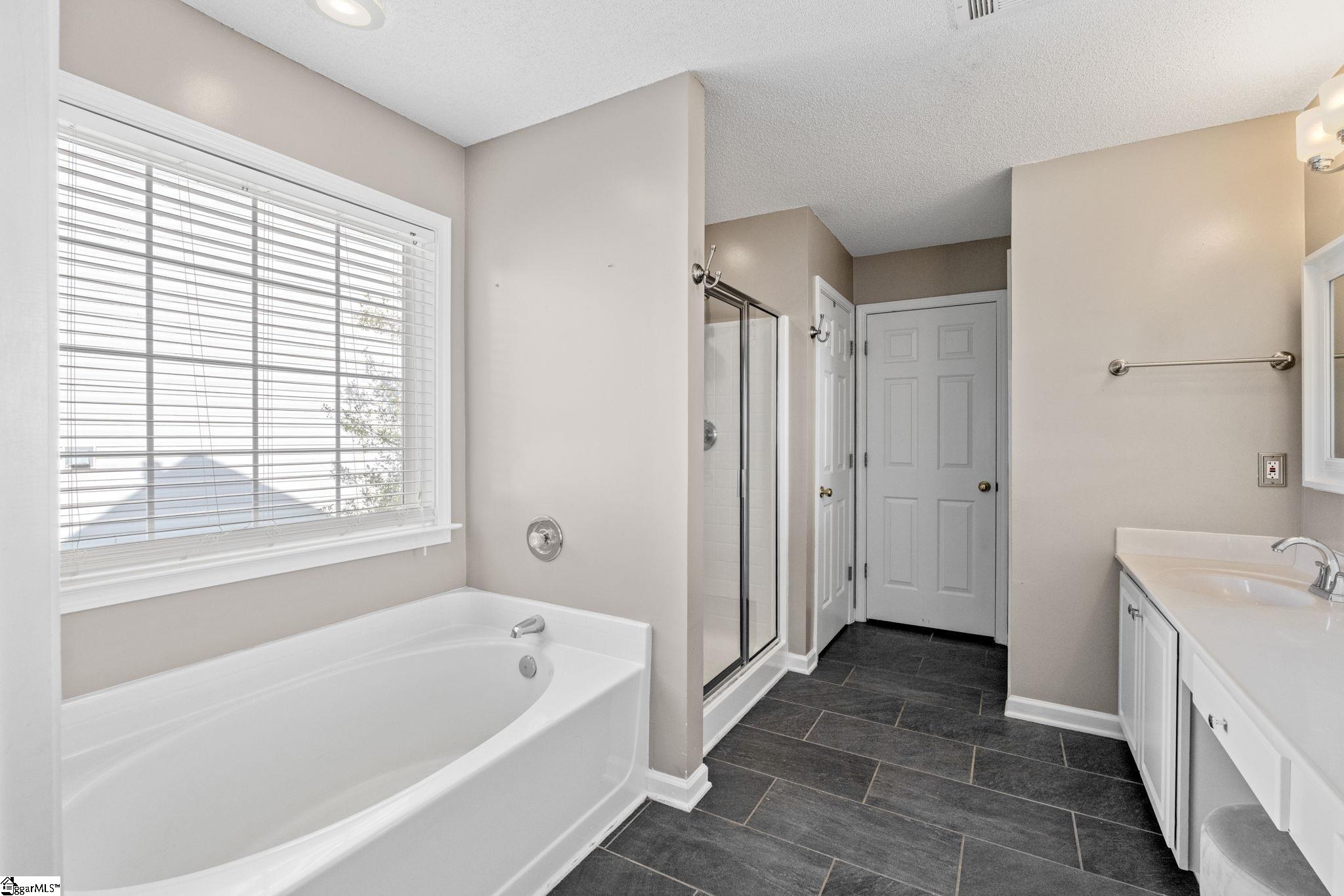 8 Breckenridge Court Greenville, SC 29615