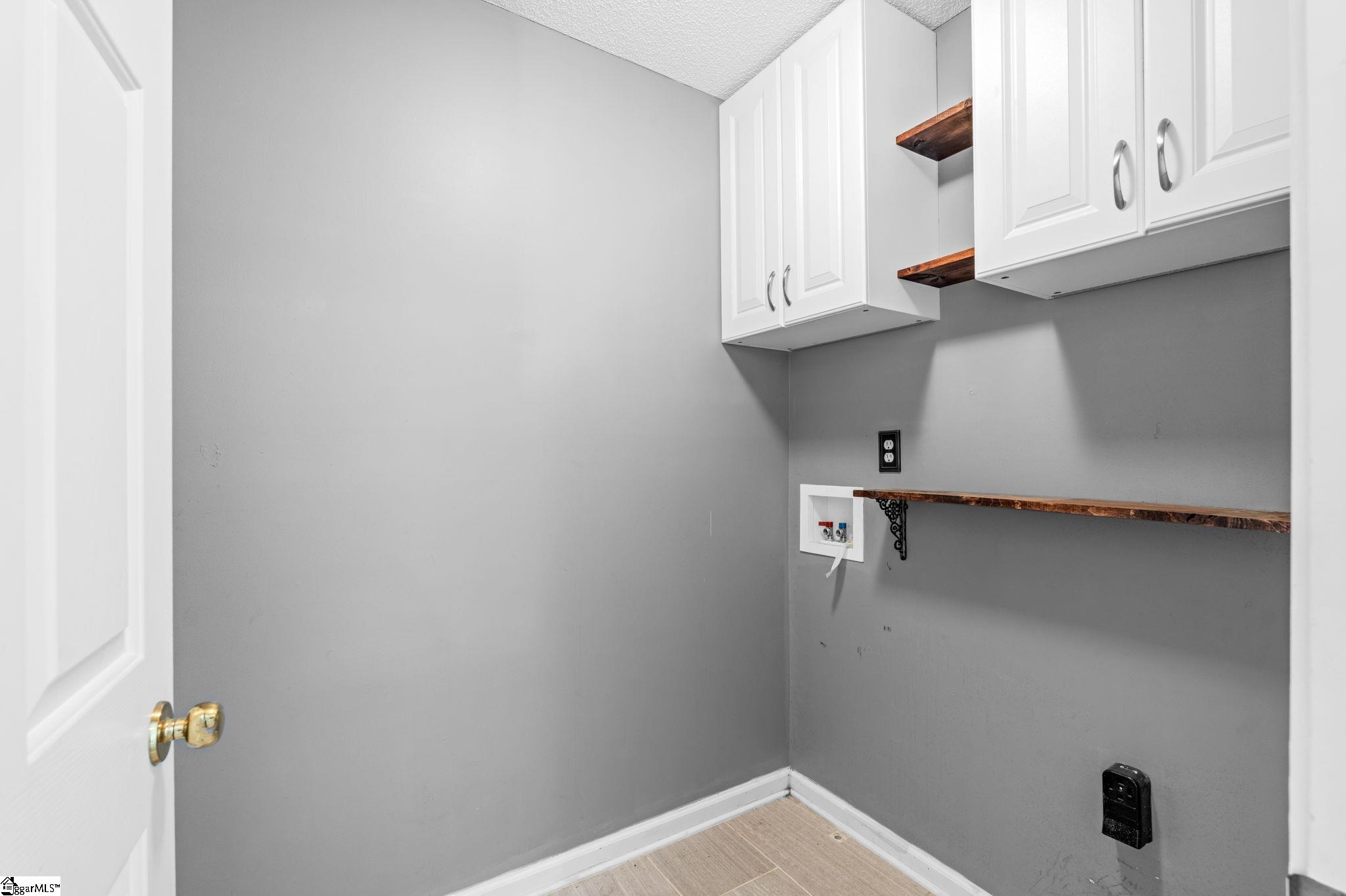 8 Breckenridge Court Greenville, SC 29615