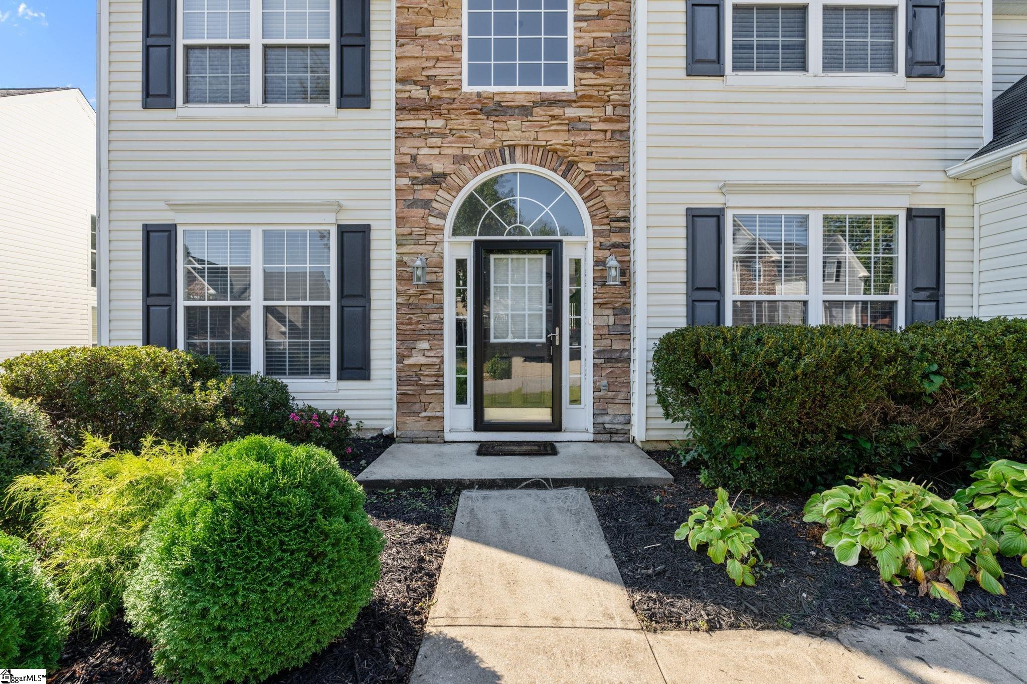 8 Breckenridge Court Greenville, SC 29615