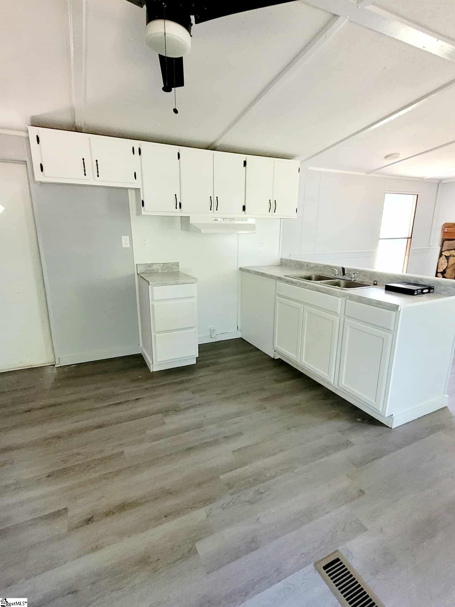 28557 E Highway Clinton, SC 29325