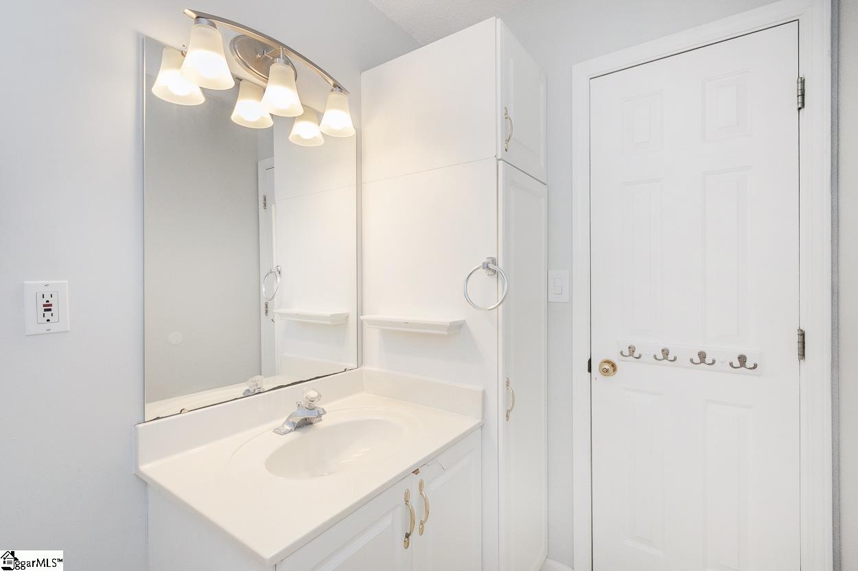 122 Kingsgate Way Anderson, SC 29621
