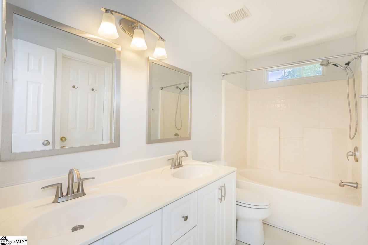 122 Kingsgate Way Anderson, SC 29621