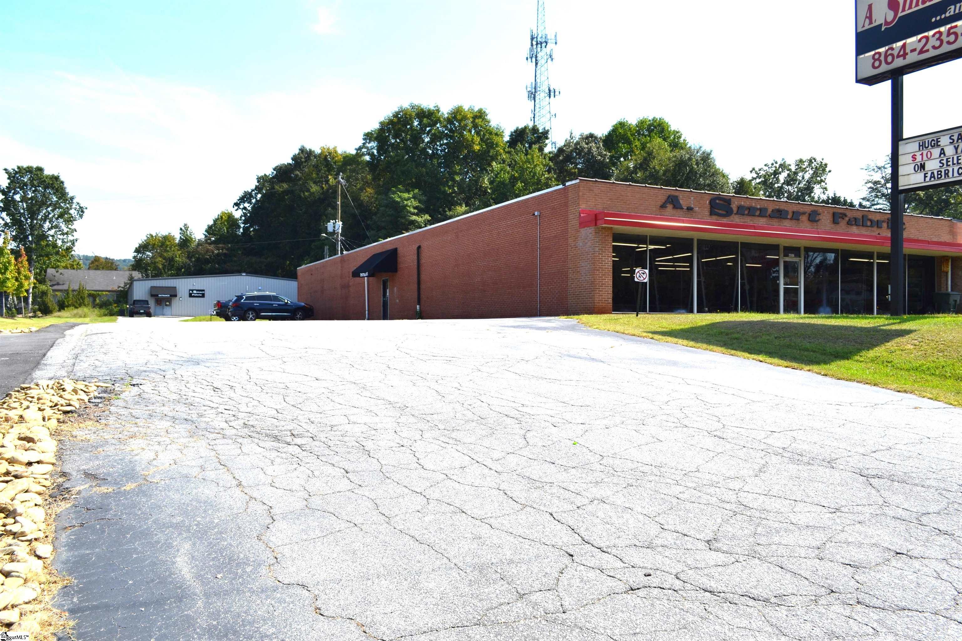 Homes for sale in Greenville, SC | 2518 Poinsett Hwy, Greenville, SC 29609 | MLS# 1570097