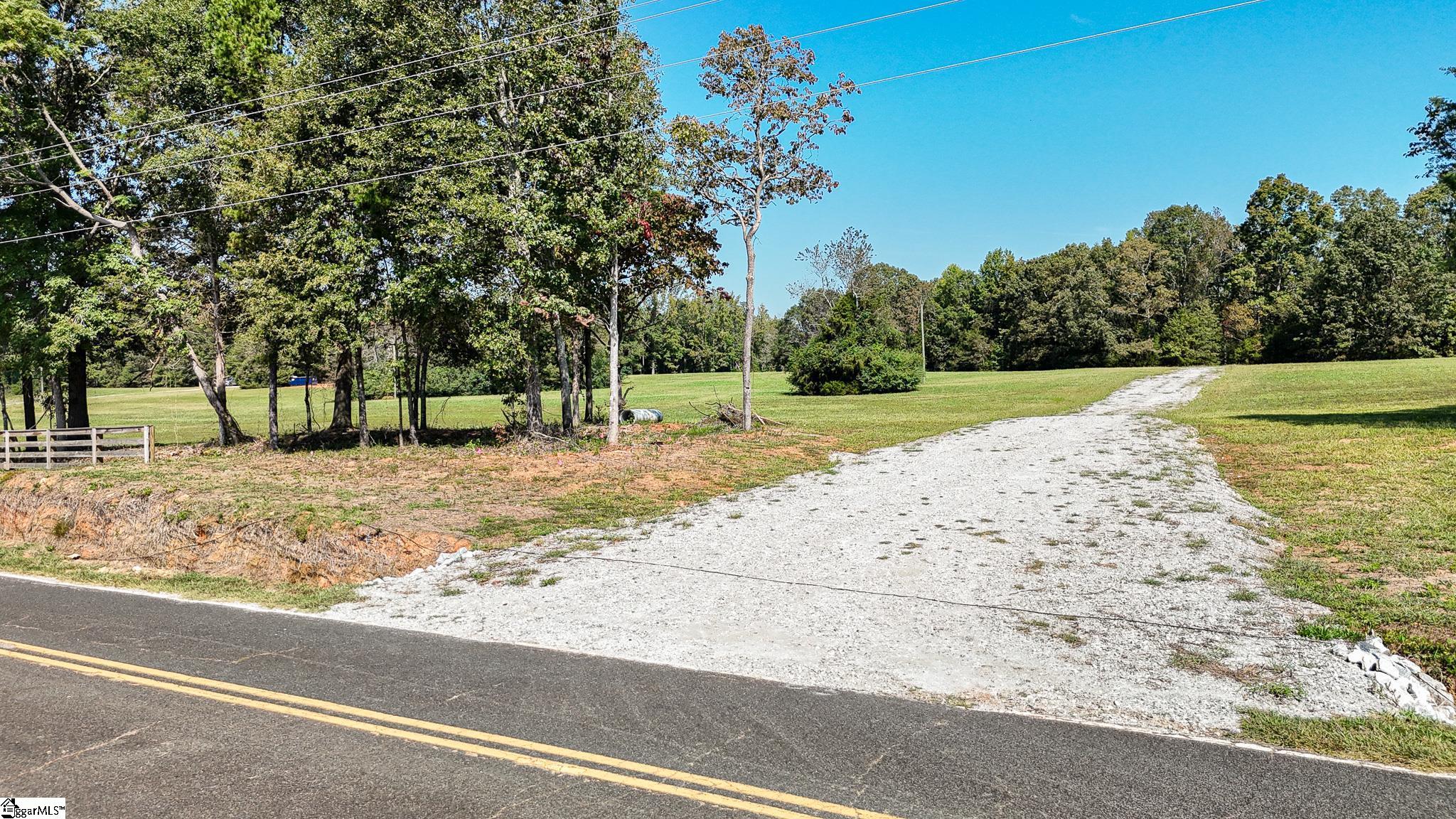 249 W Chapman Road Belton, SC 29627