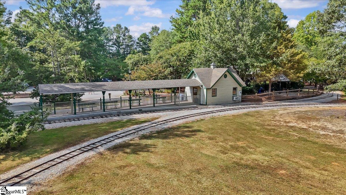 251 Oak Branch Drive Simpsonville, SC 29681