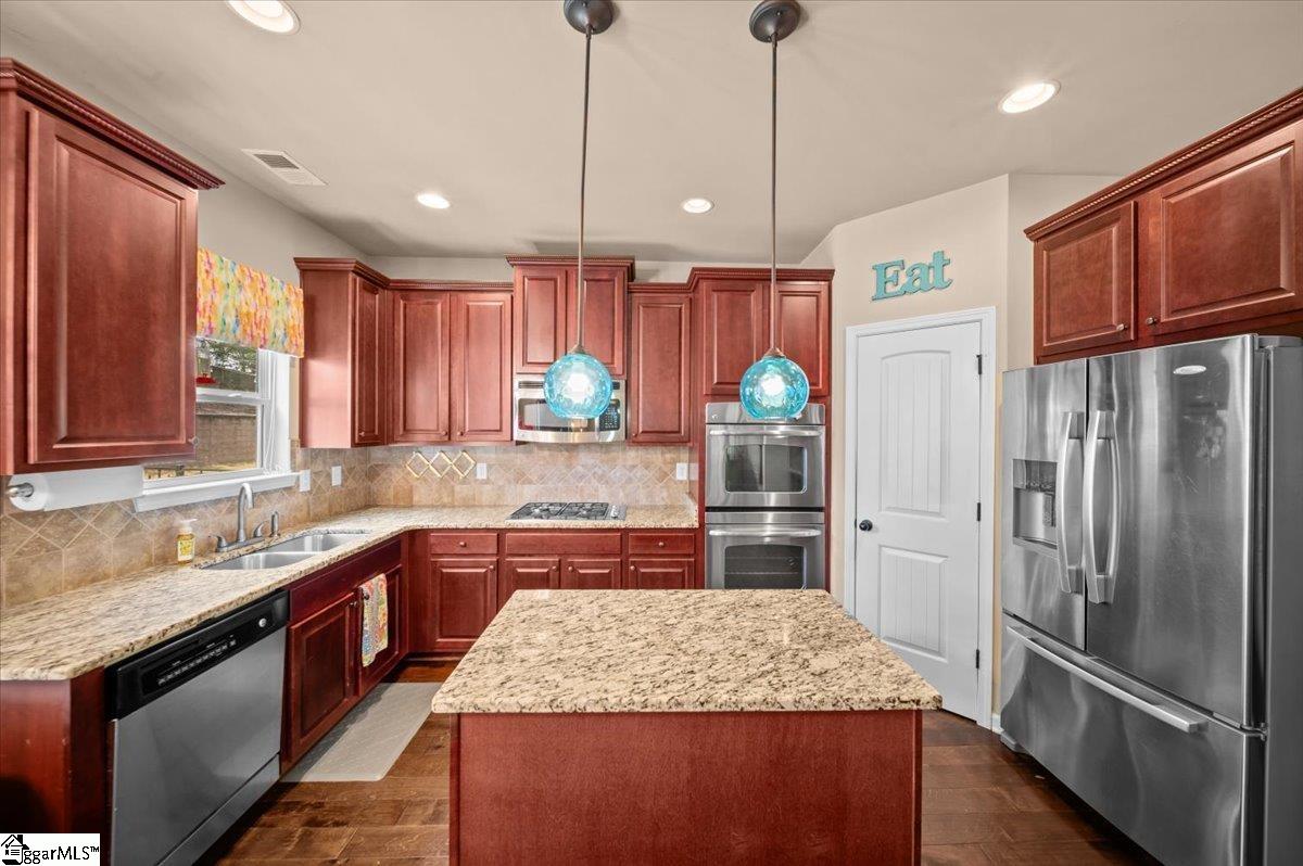 251 Oak Branch Drive Simpsonville, SC 29681