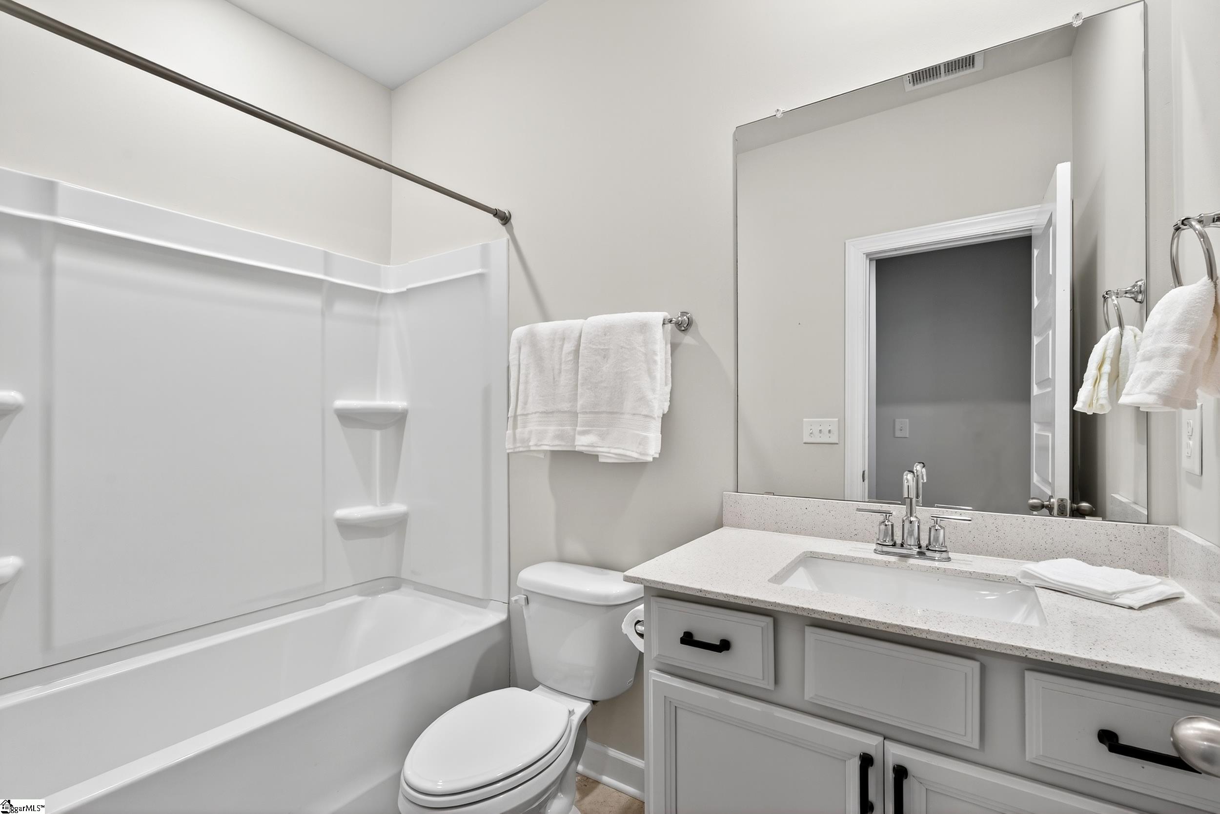 637 Grays Creek Road Spartanburg, SC 29303-4446