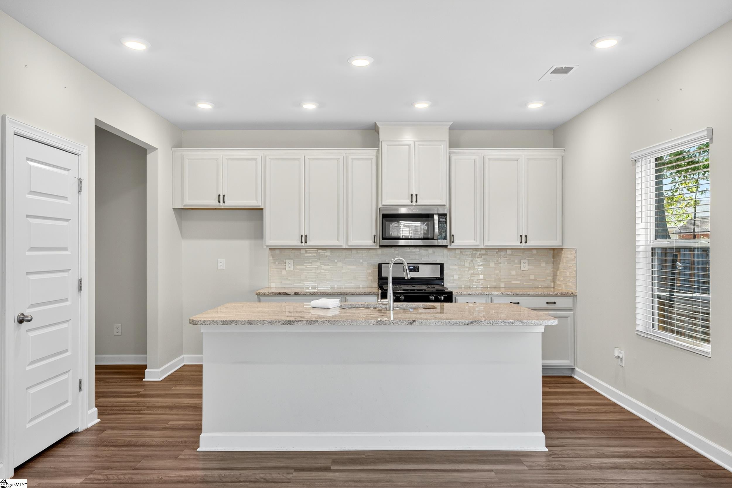 637 Grays Creek Road Spartanburg, SC 29303-4446