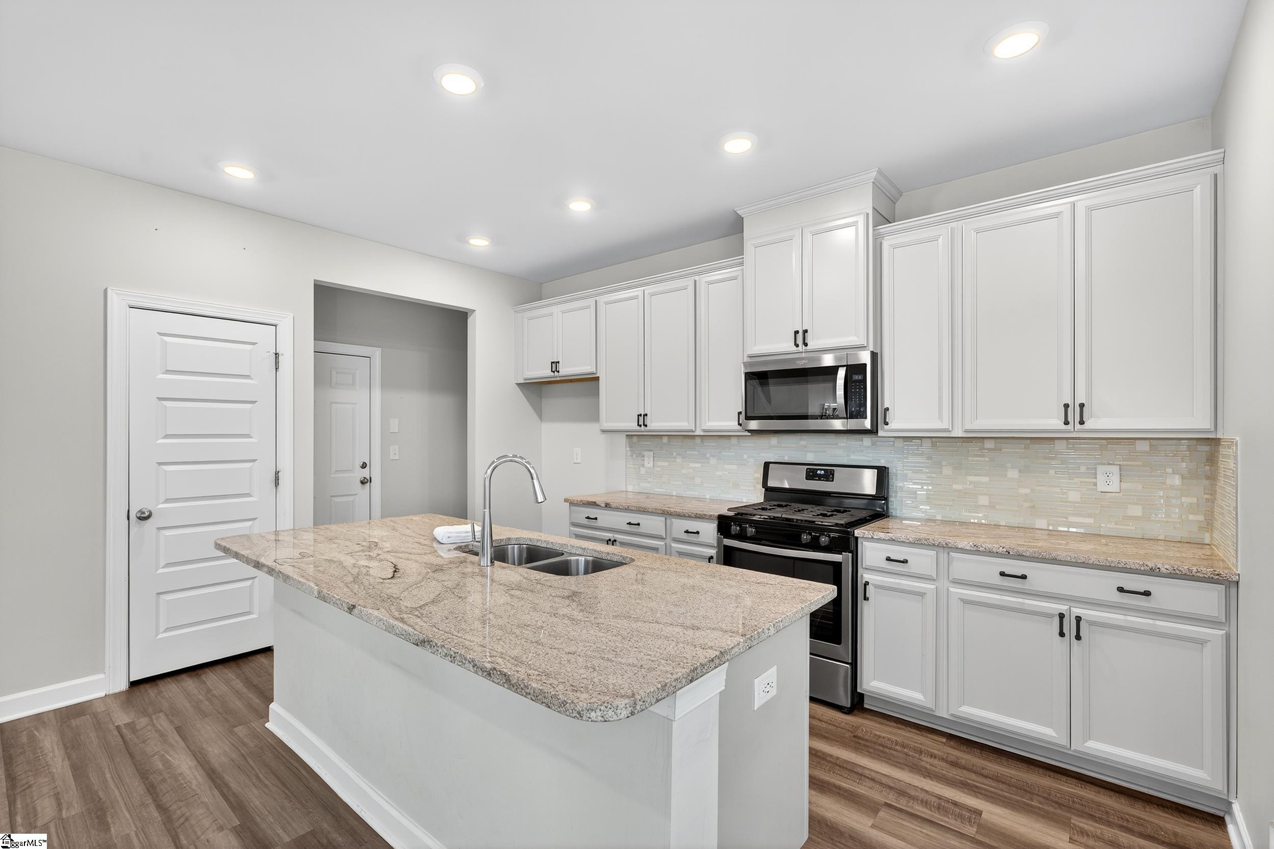637 Grays Creek Road Spartanburg, SC 29303-4446