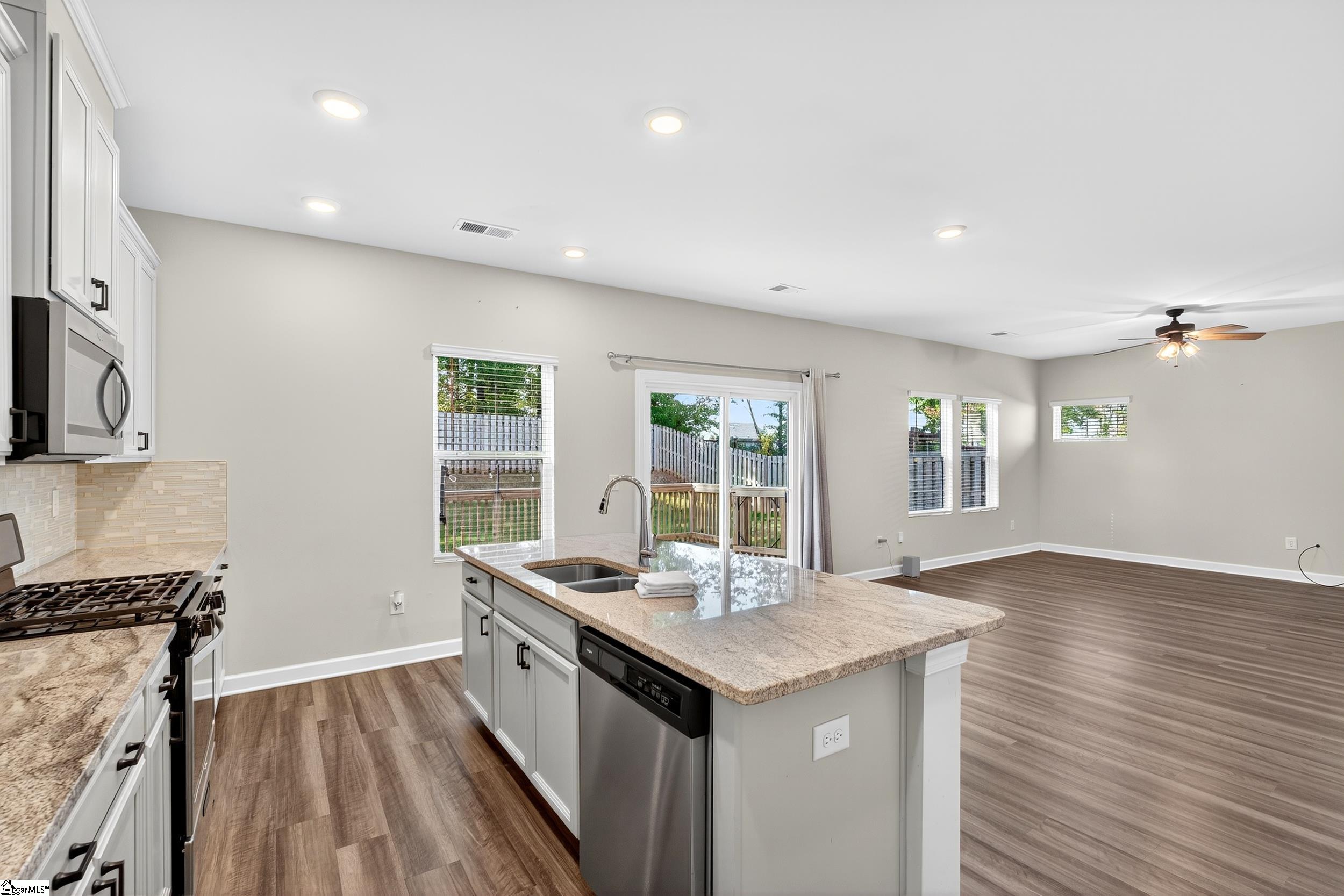 637 Grays Creek Road Spartanburg, SC 29303-4446