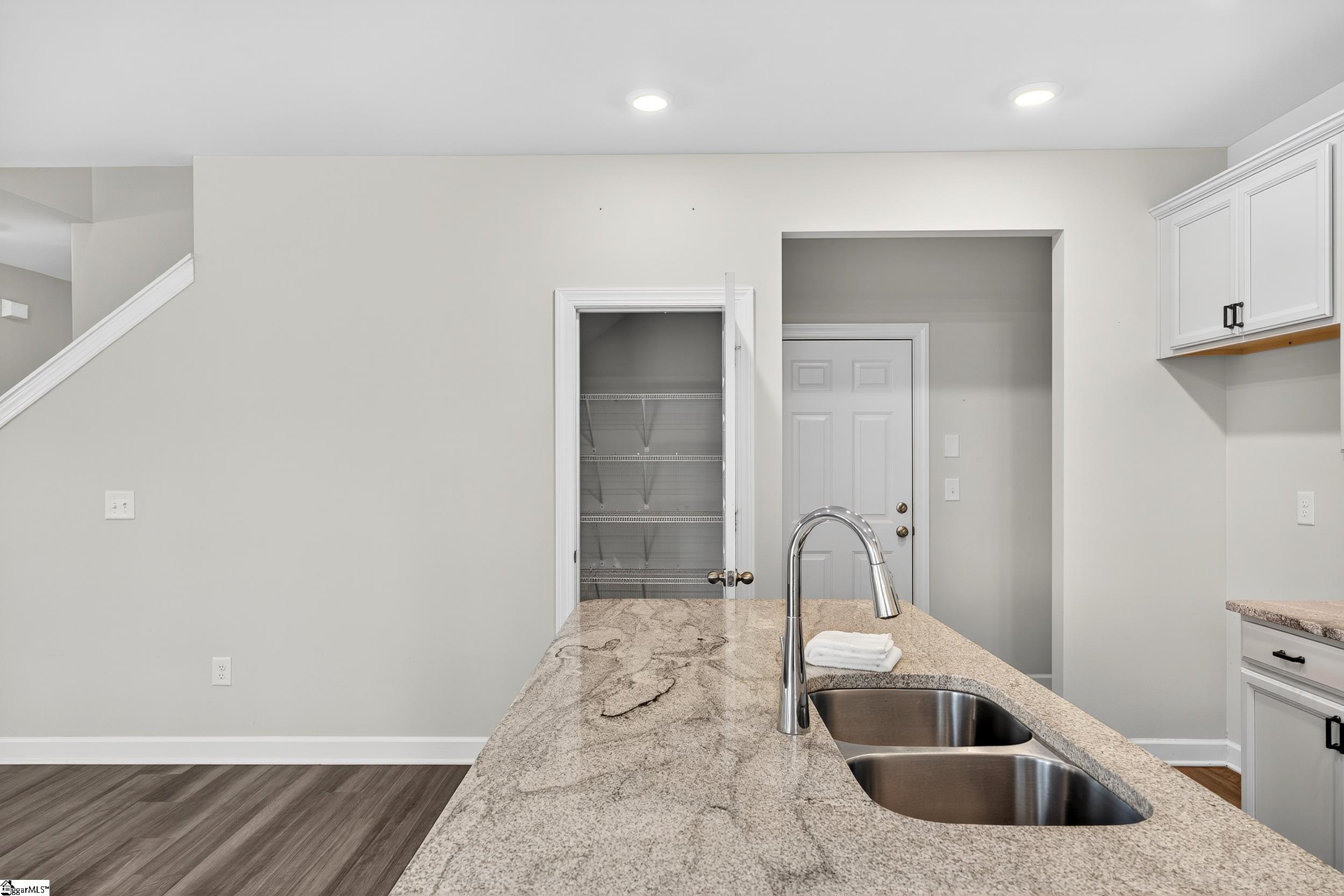 637 Grays Creek Road Spartanburg, SC 29303-4446