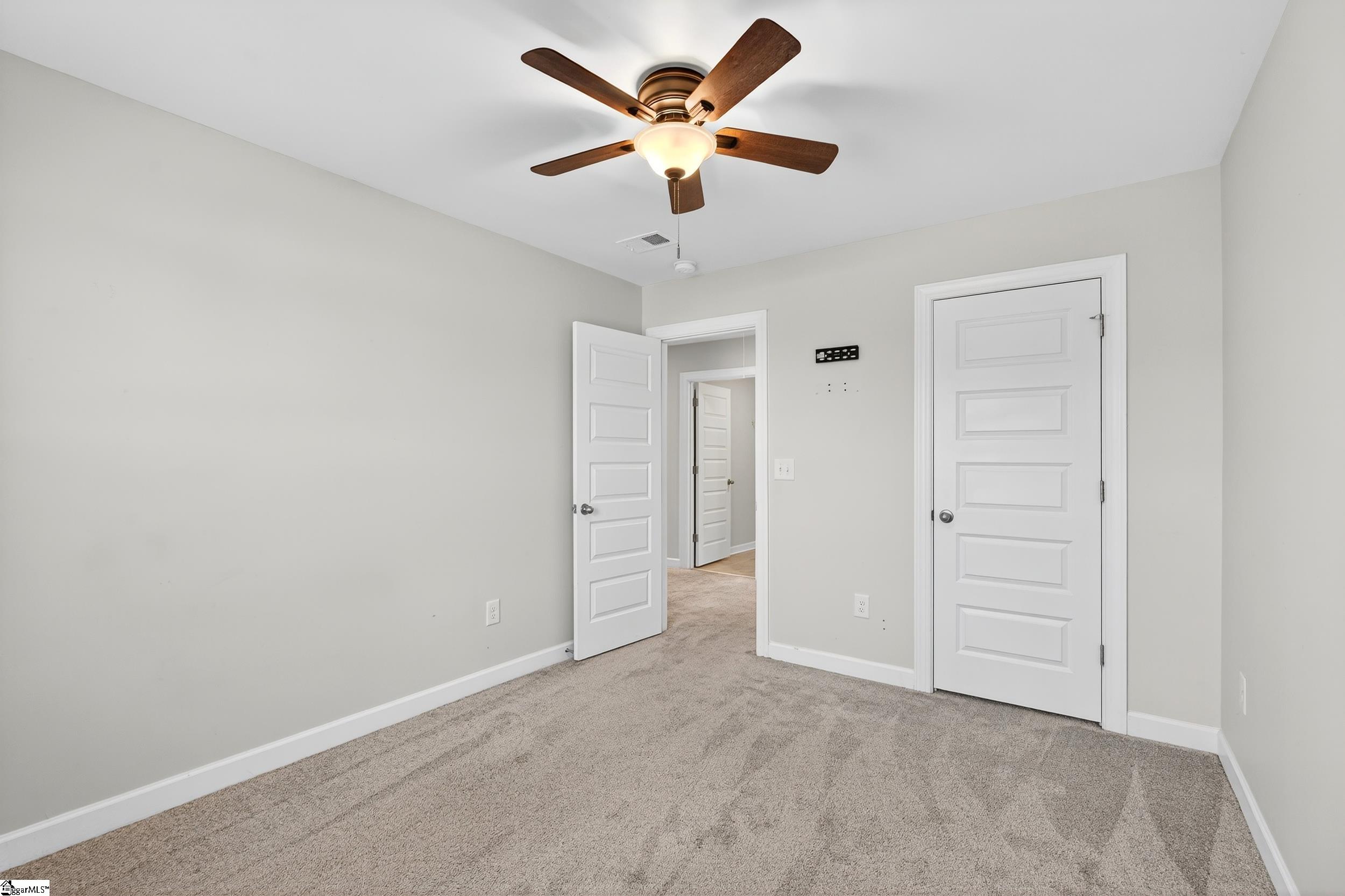 637 Grays Creek Road Spartanburg, SC 29303-4446