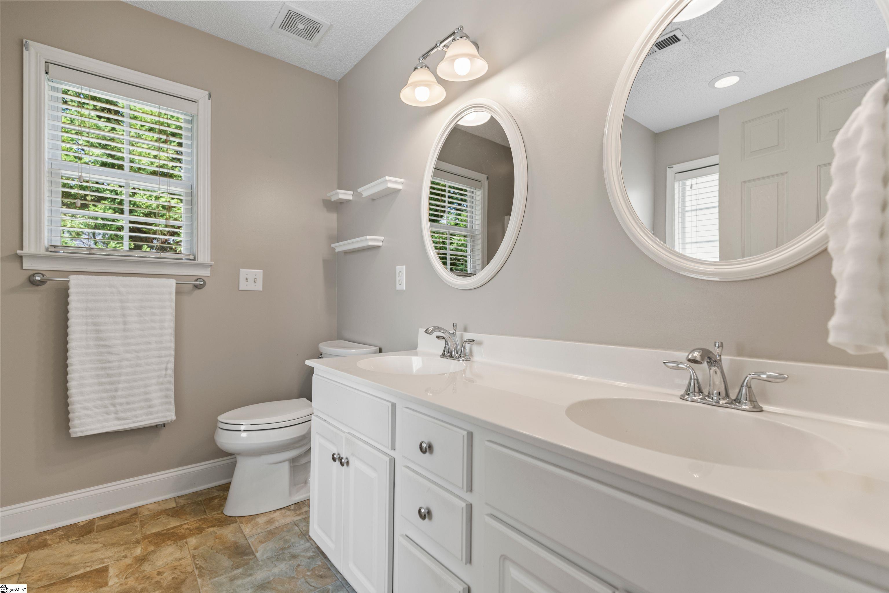 625 Ashley Commons Court Greer, SC 29651