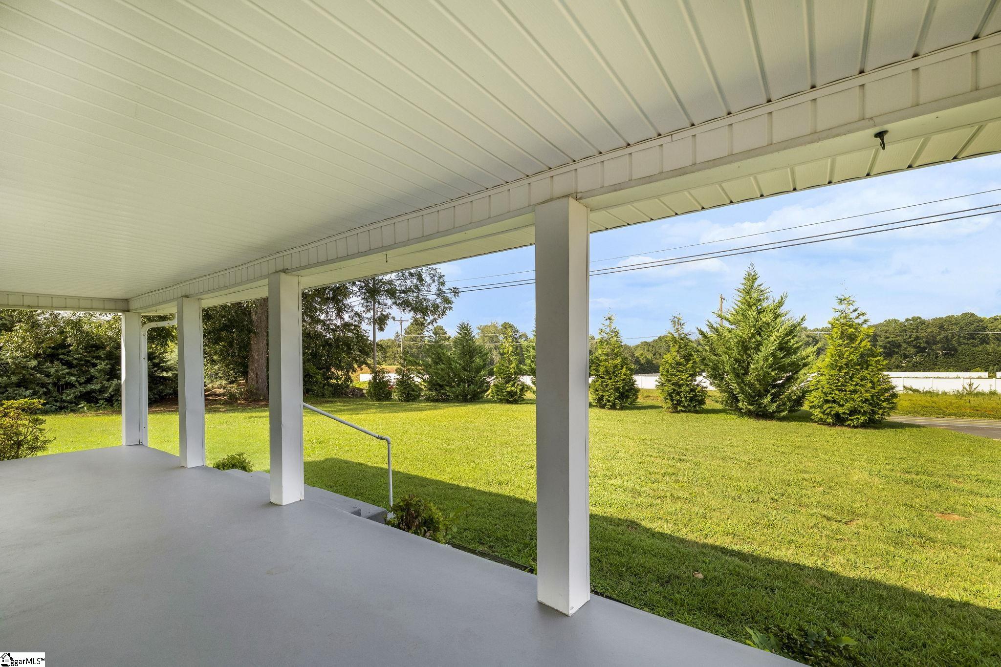 2811 Locust Hill Road Taylors, SC 29687