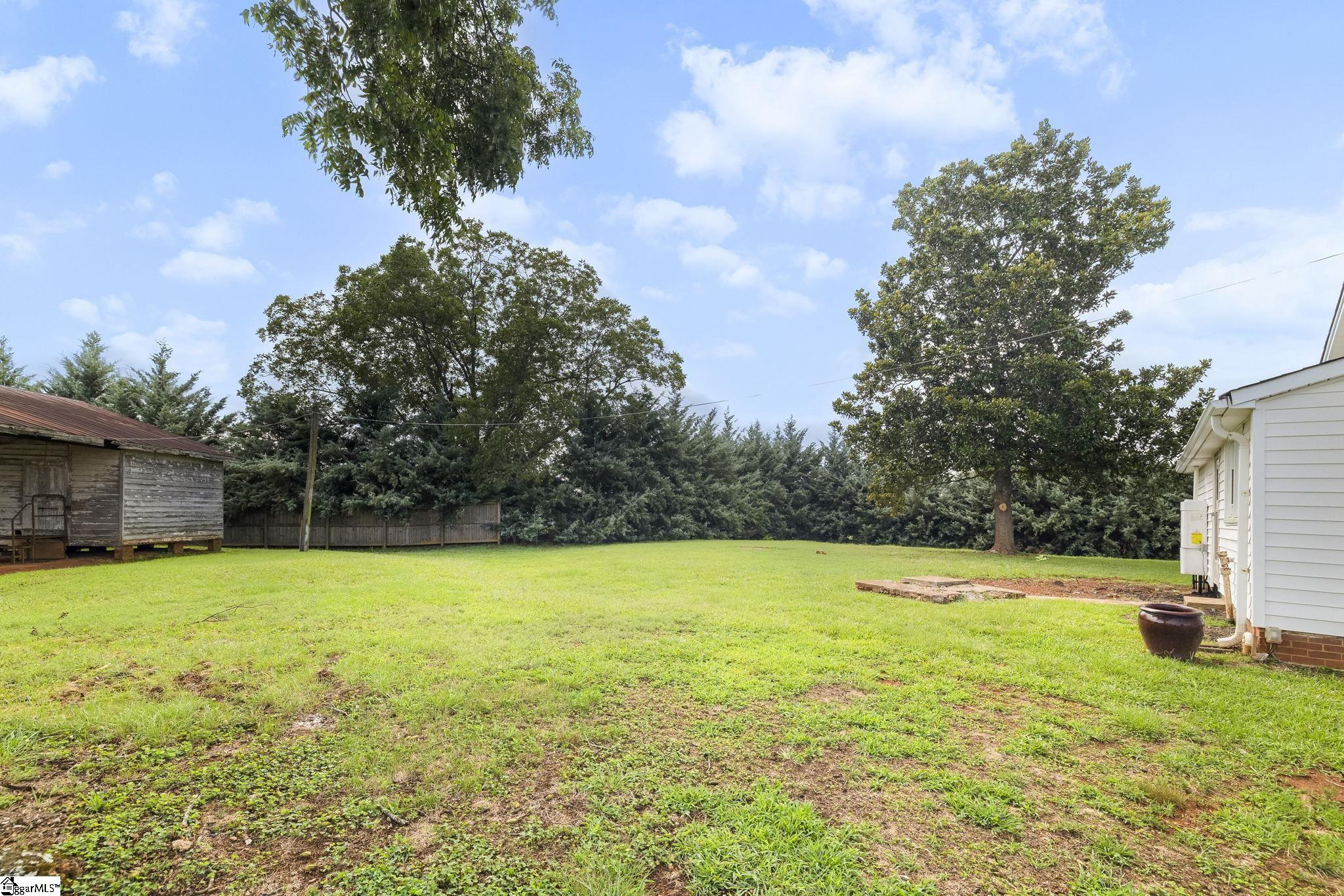2811 Locust Hill Road Taylors, SC 29687