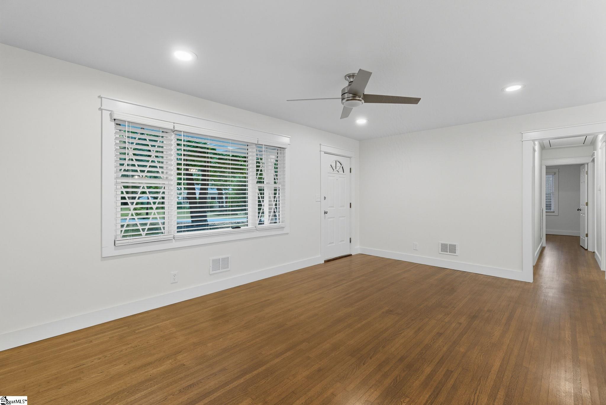 104 Elaine Avenue Taylors, SC 29687