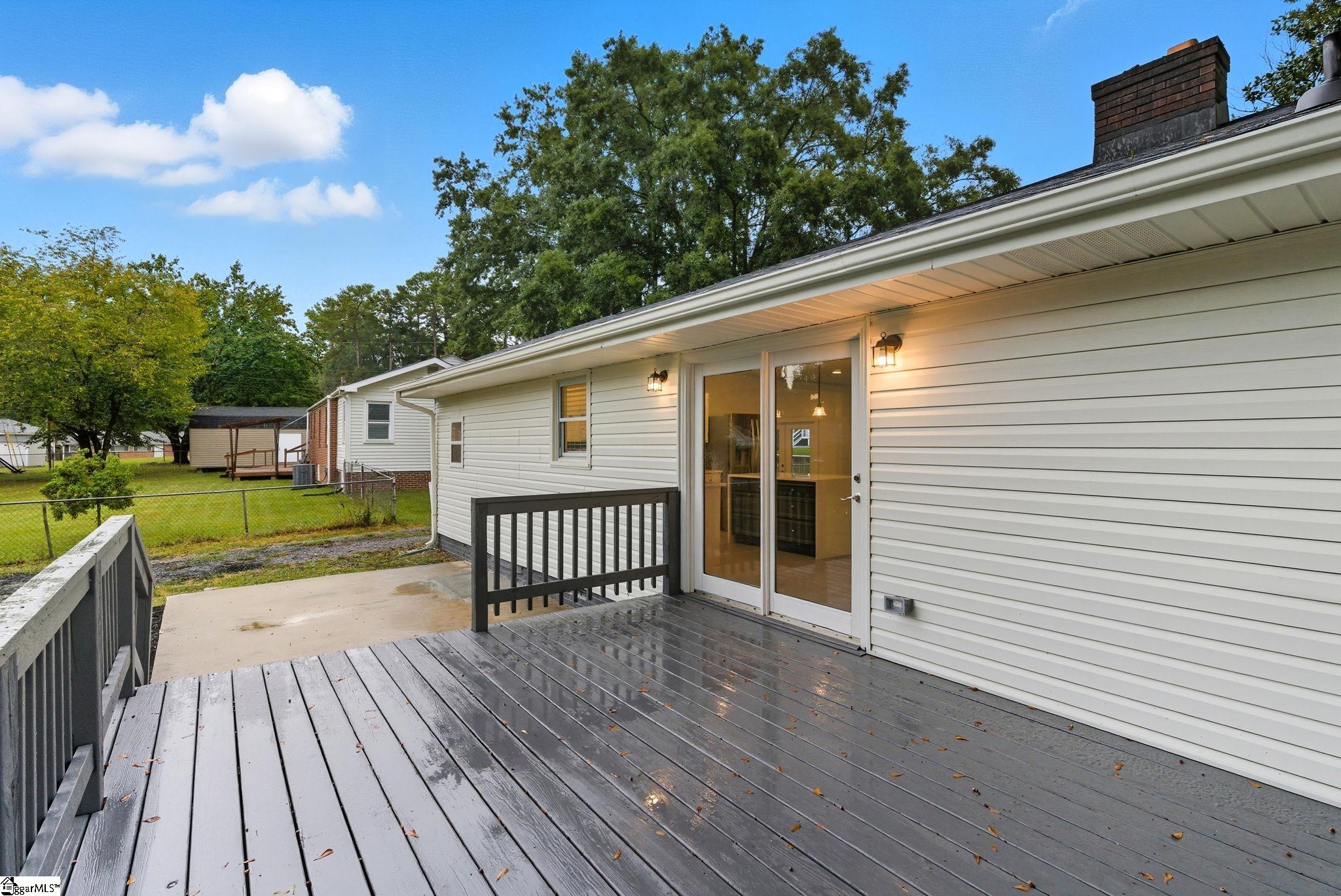 104 Elaine Avenue Taylors, SC 29687