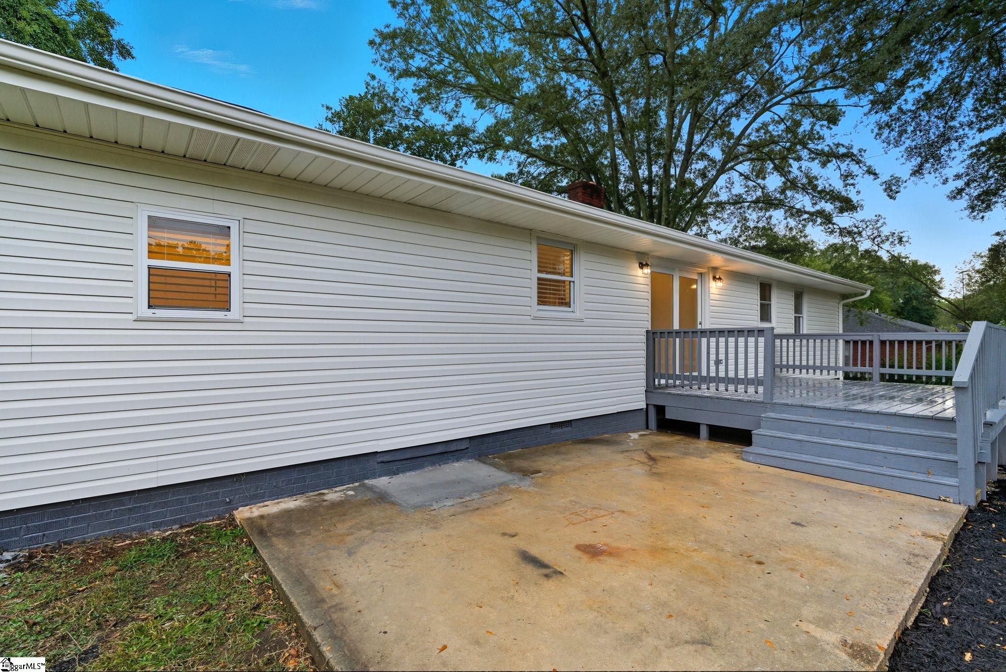 104 Elaine Avenue Taylors, SC 29687