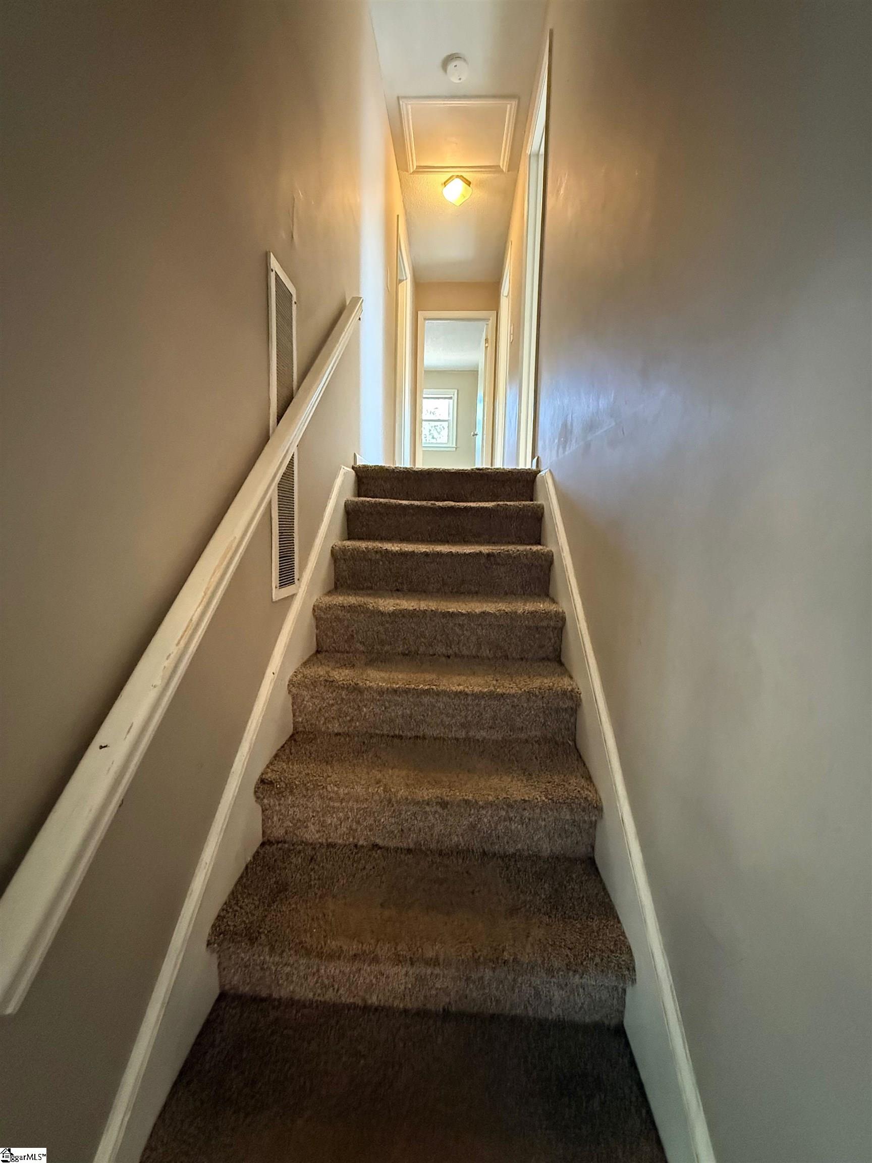 309 Willow Oaks Drive Spartanburg, SC 29301-2048