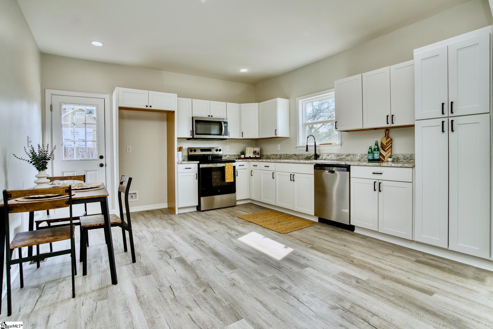 113 S 8th Street Easley, SC 29640