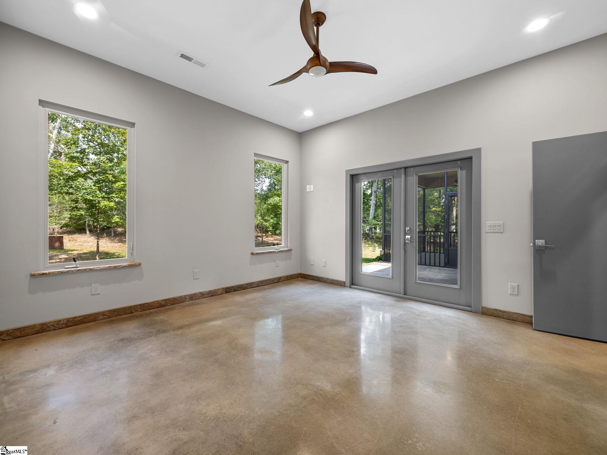 107 Coachman Drive Simpsonville, SC 29681