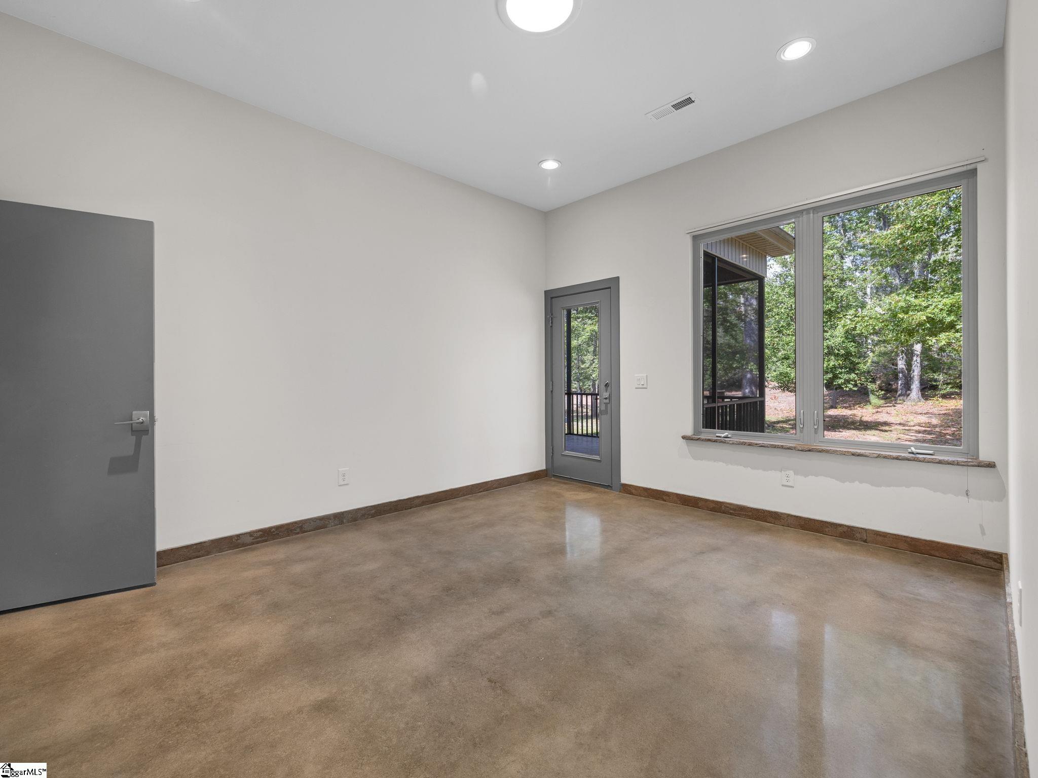 107 Coachman Drive Simpsonville, SC 29681