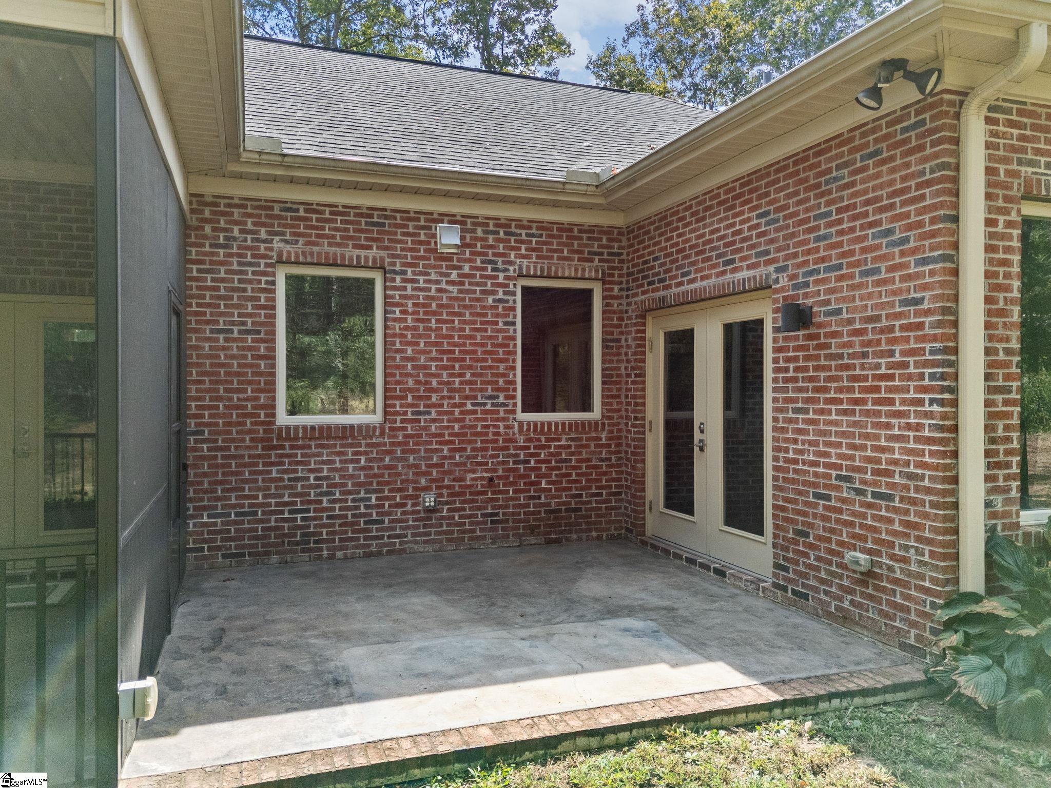 107 Coachman Drive Simpsonville, SC 29681