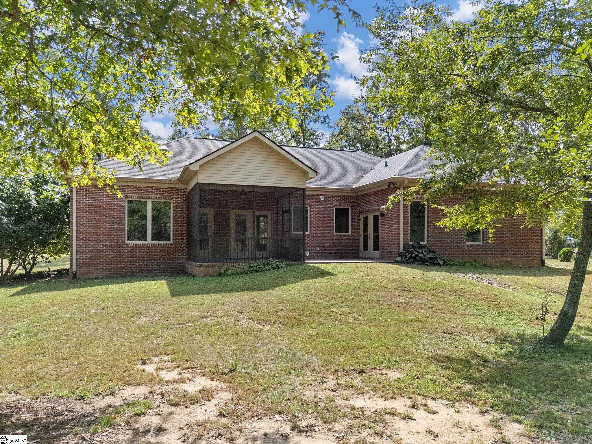 107 Coachman Drive Simpsonville, SC 29681